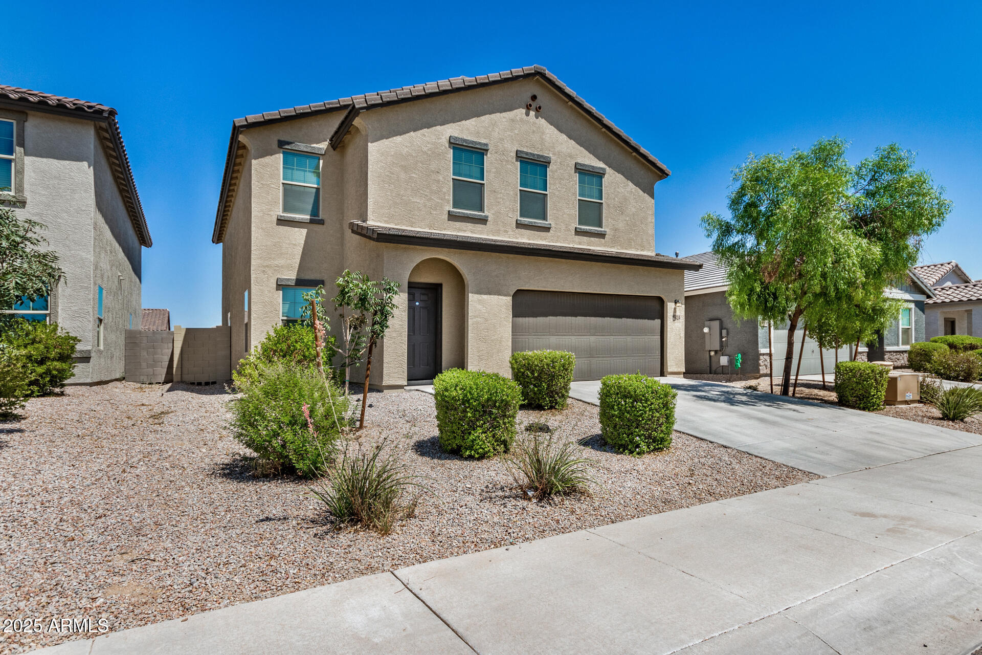 19424 W ELM Street