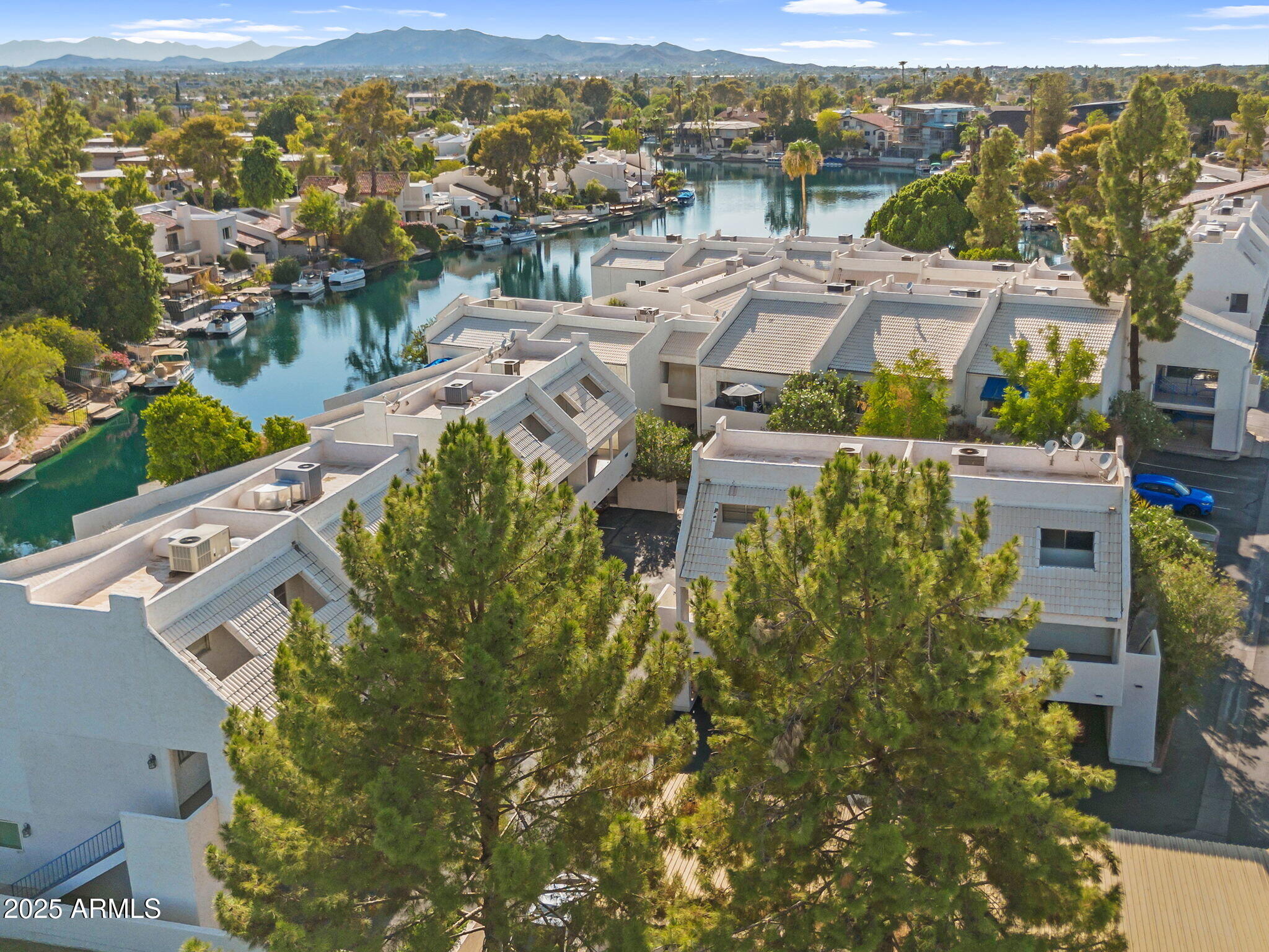 1143 E SANDPIPER Drive 208