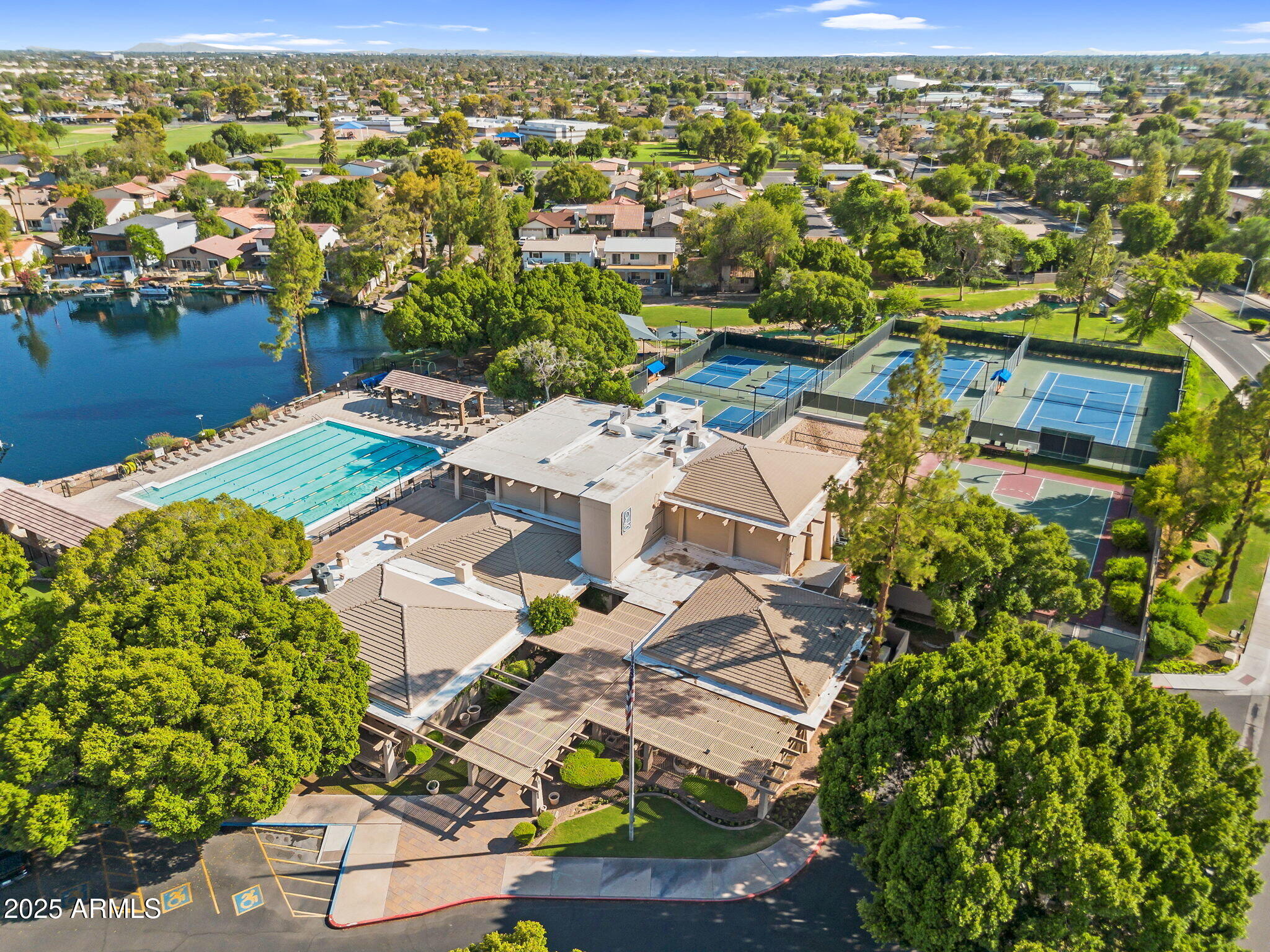 1143 E SANDPIPER Drive 208