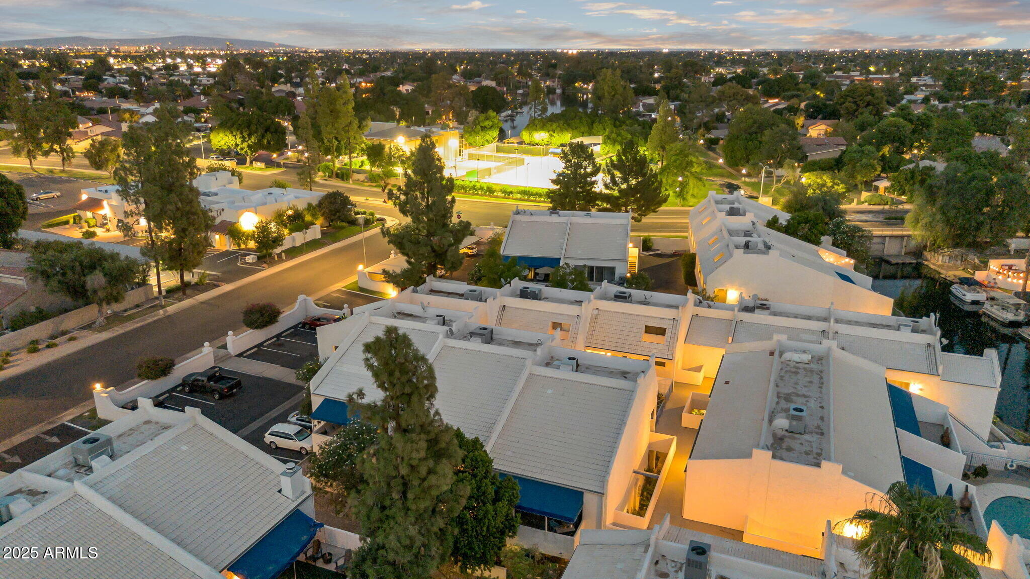 1143 E SANDPIPER Drive 208