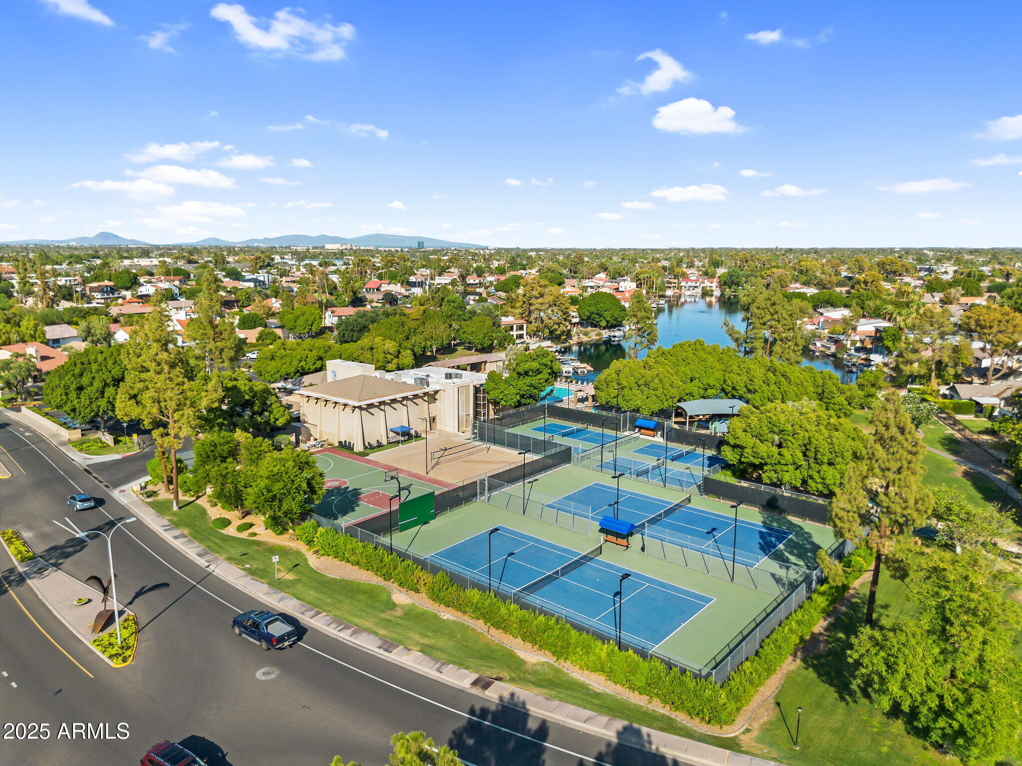 1143 E SANDPIPER Drive 208