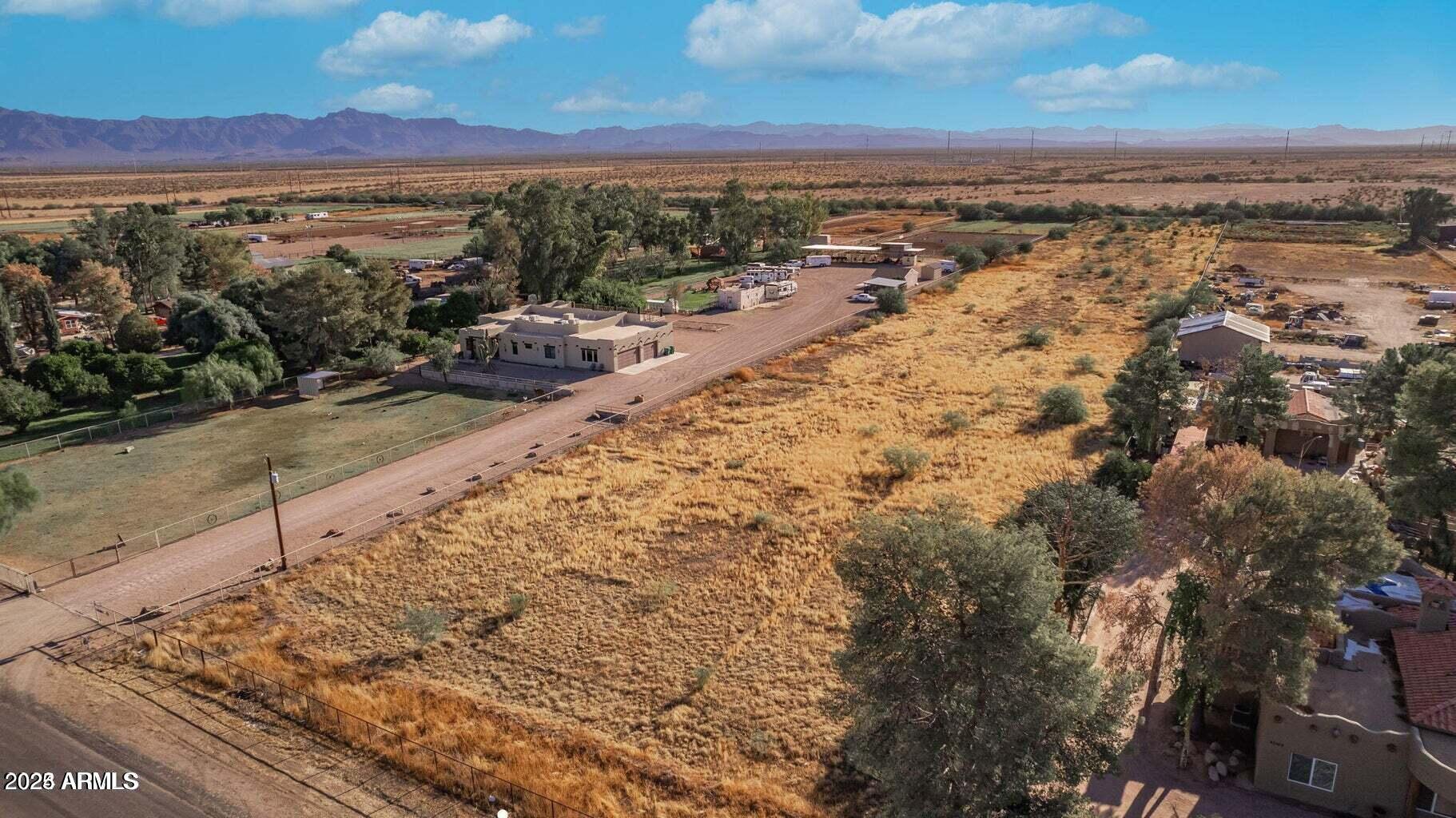 43355 N JACKRABBIT Road, 4