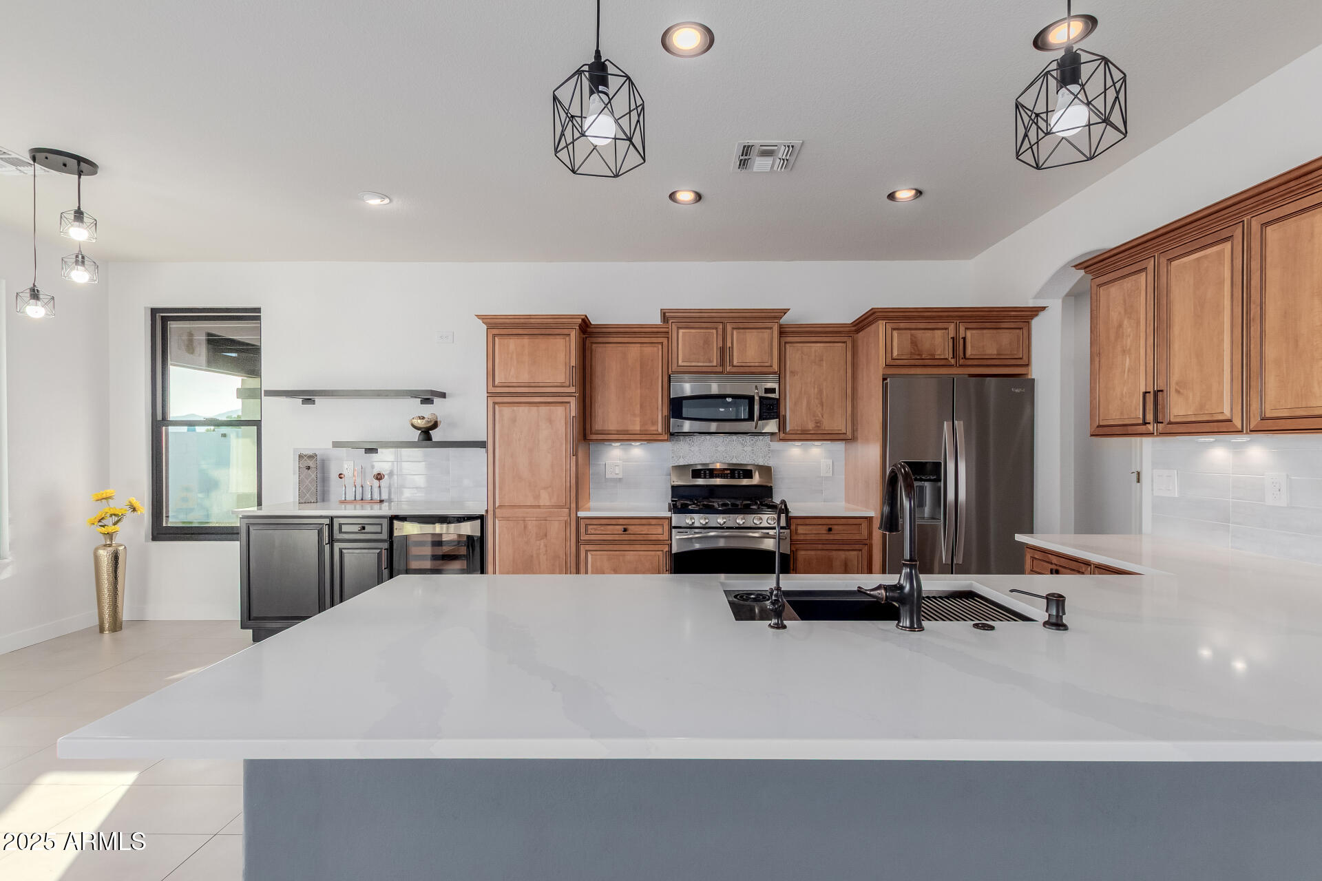 1739 W NIGHTHAWK Way