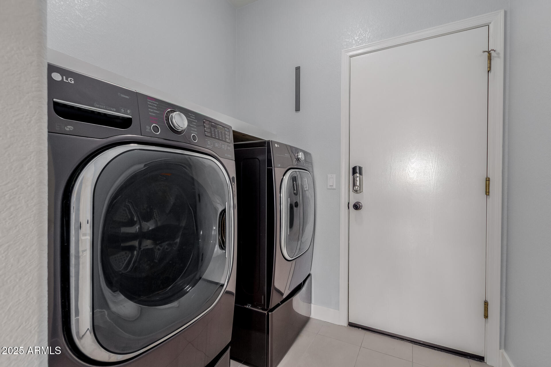 1739 W NIGHTHAWK Way