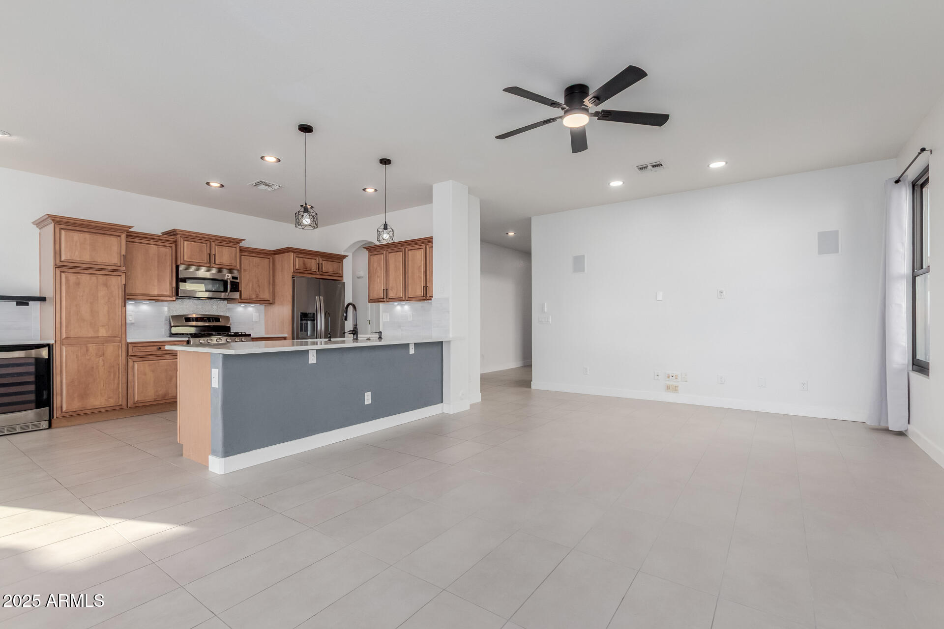 1739 W NIGHTHAWK Way