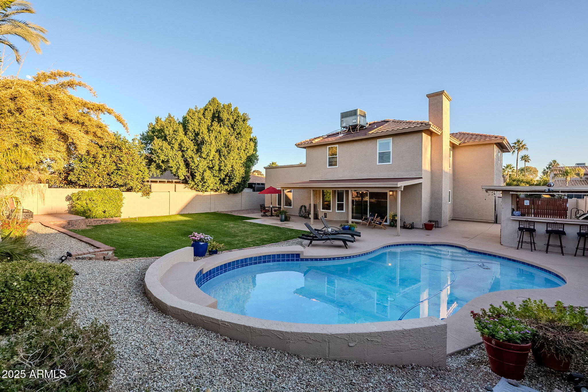 5432 E GRANDVIEW Road