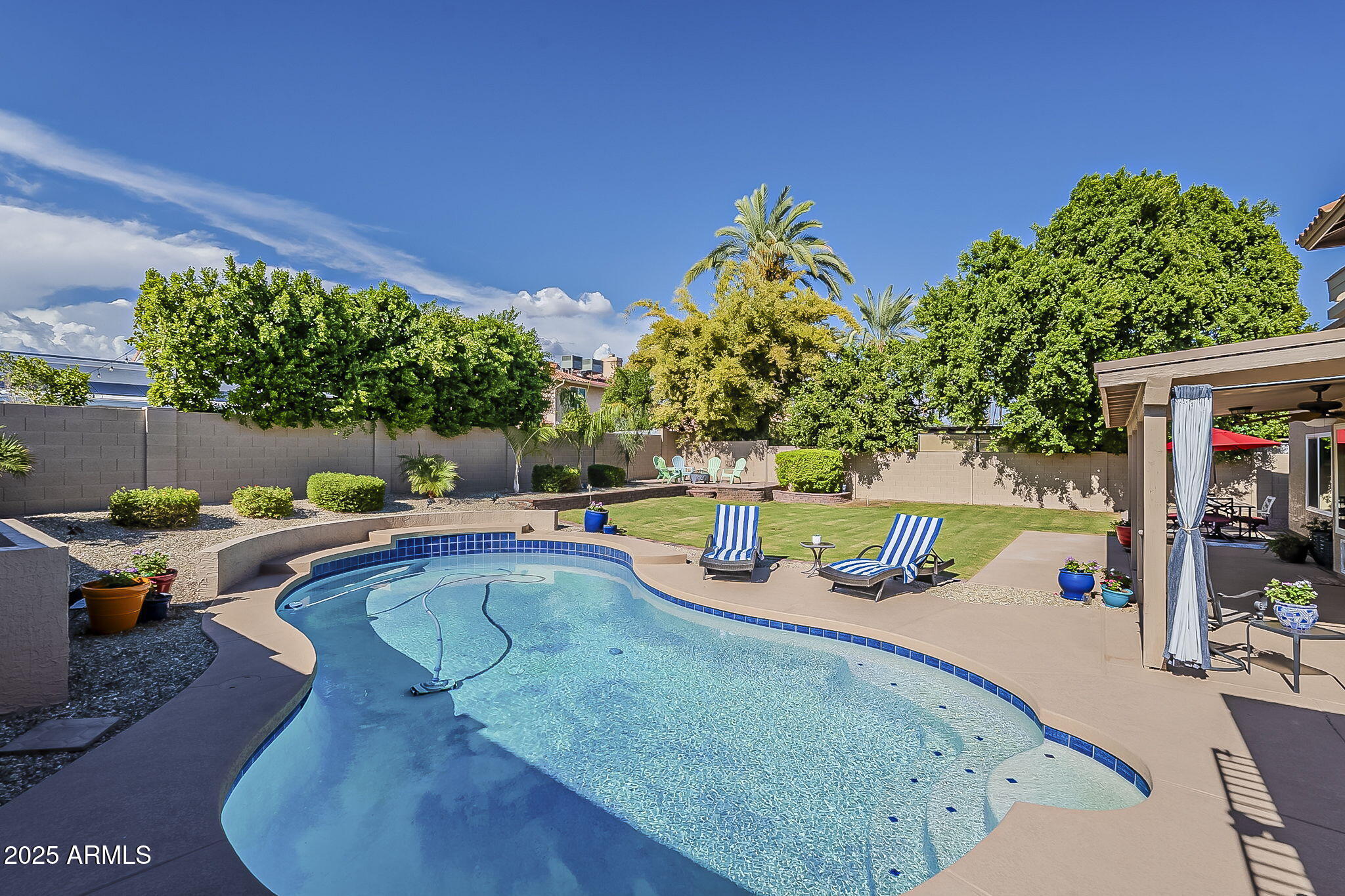 5432 E GRANDVIEW Road