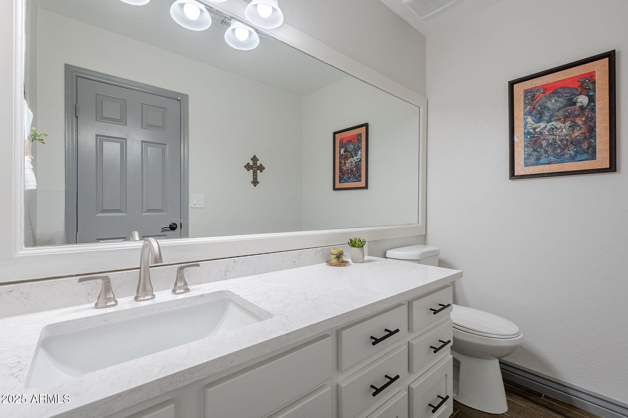 5432 E GRANDVIEW Road