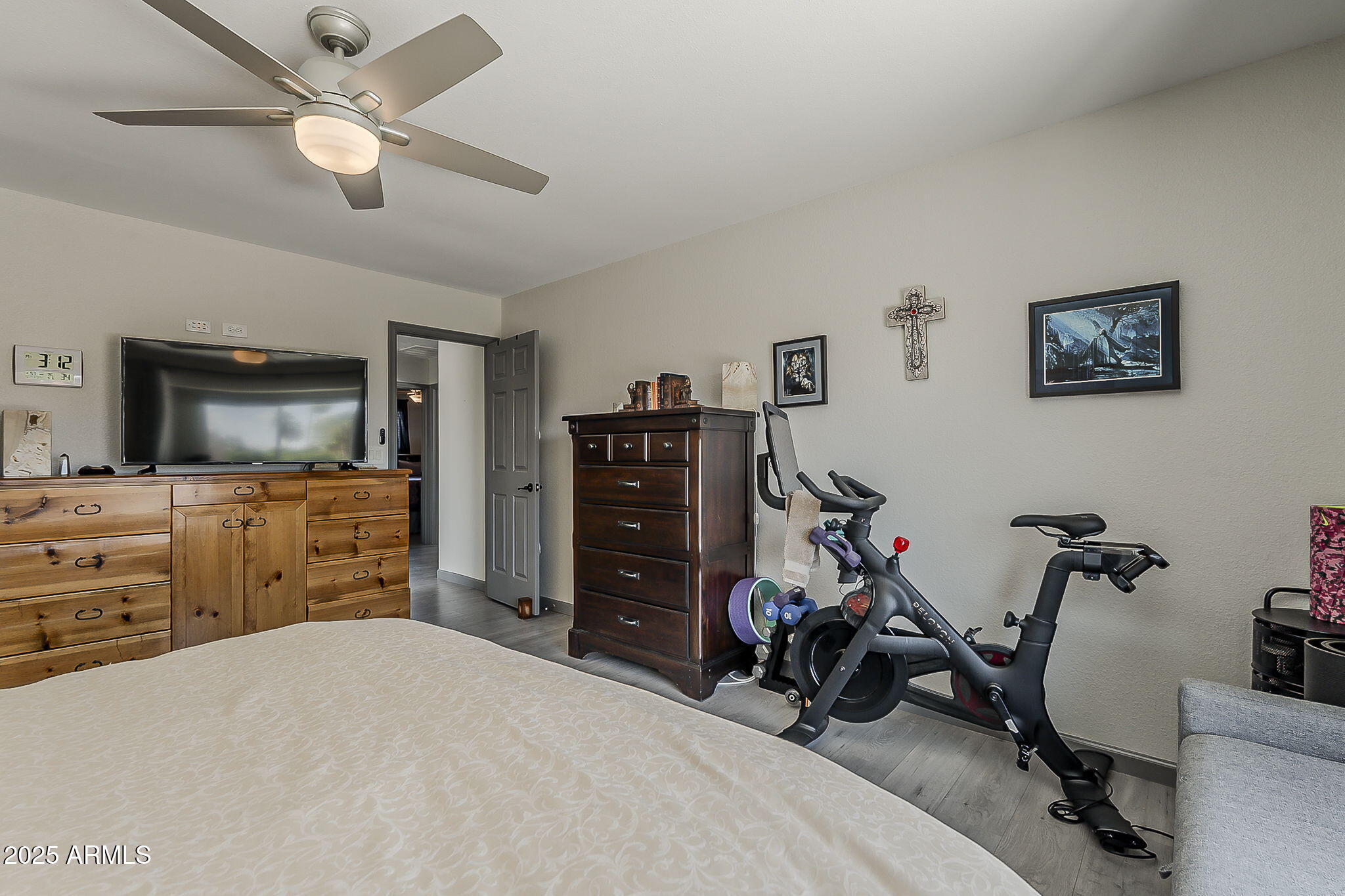 5432 E GRANDVIEW Road