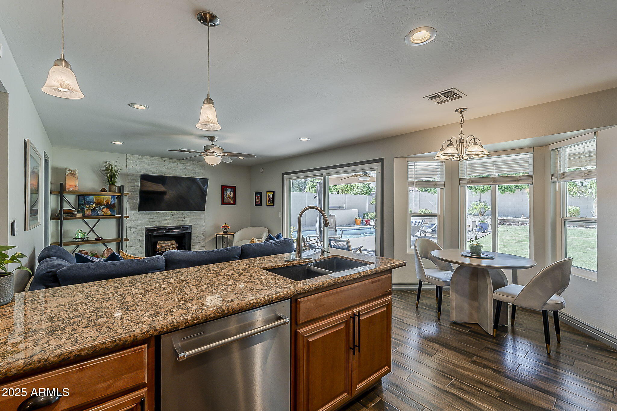 5432 E GRANDVIEW Road