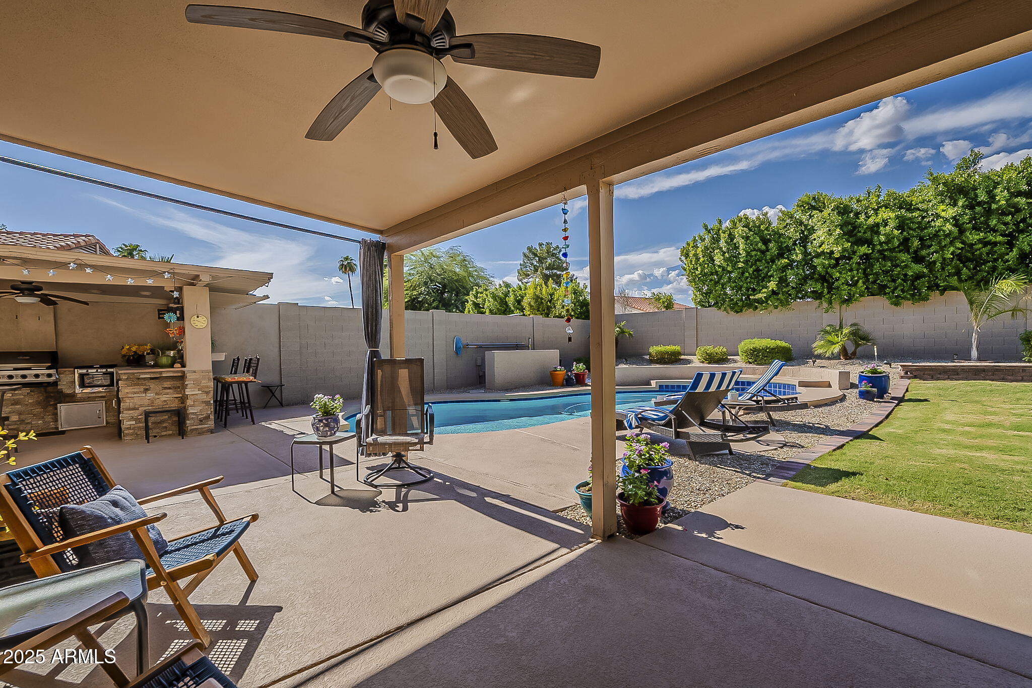 5432 E GRANDVIEW Road