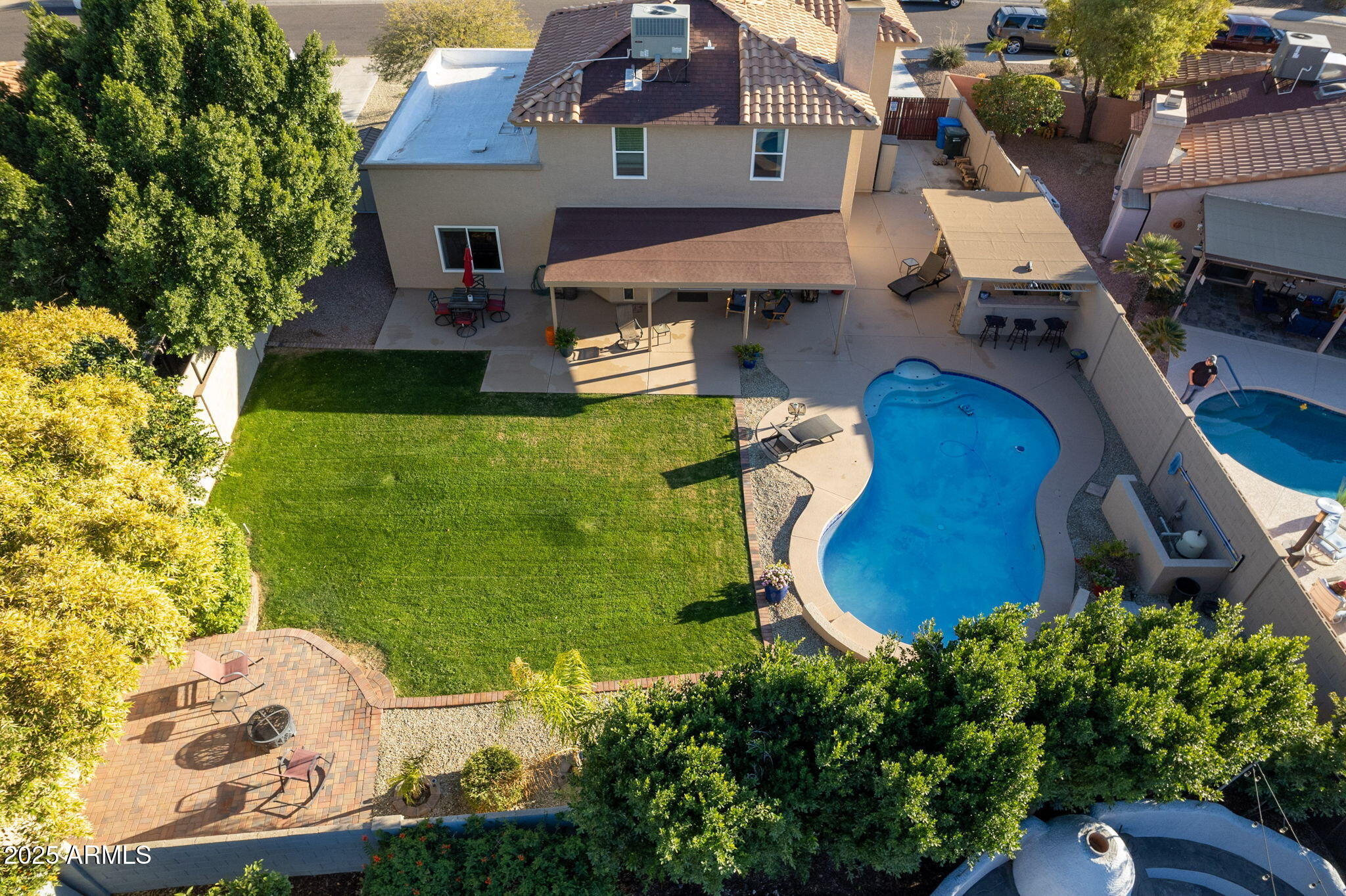 5432 E GRANDVIEW Road