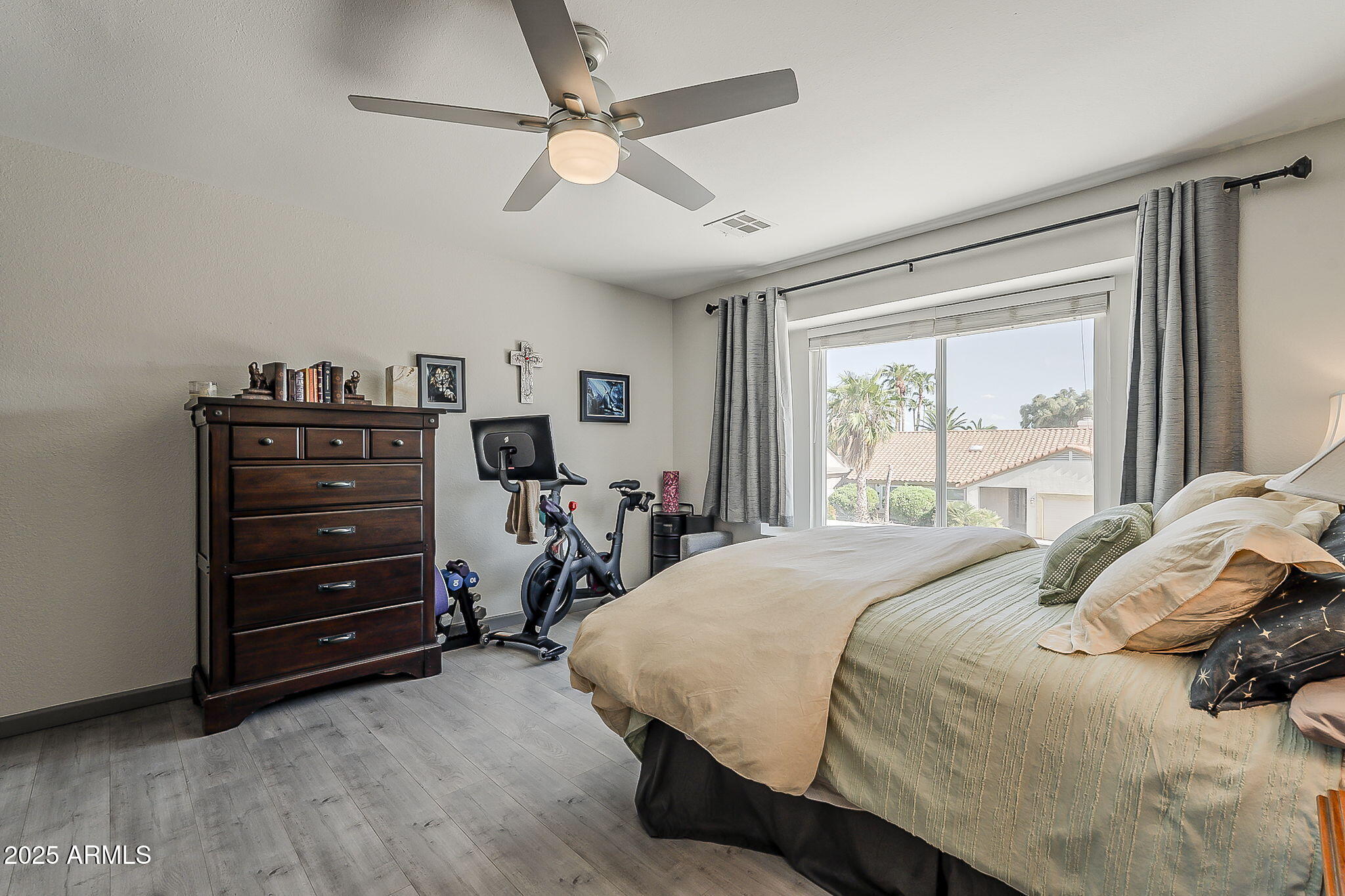 5432 E GRANDVIEW Road