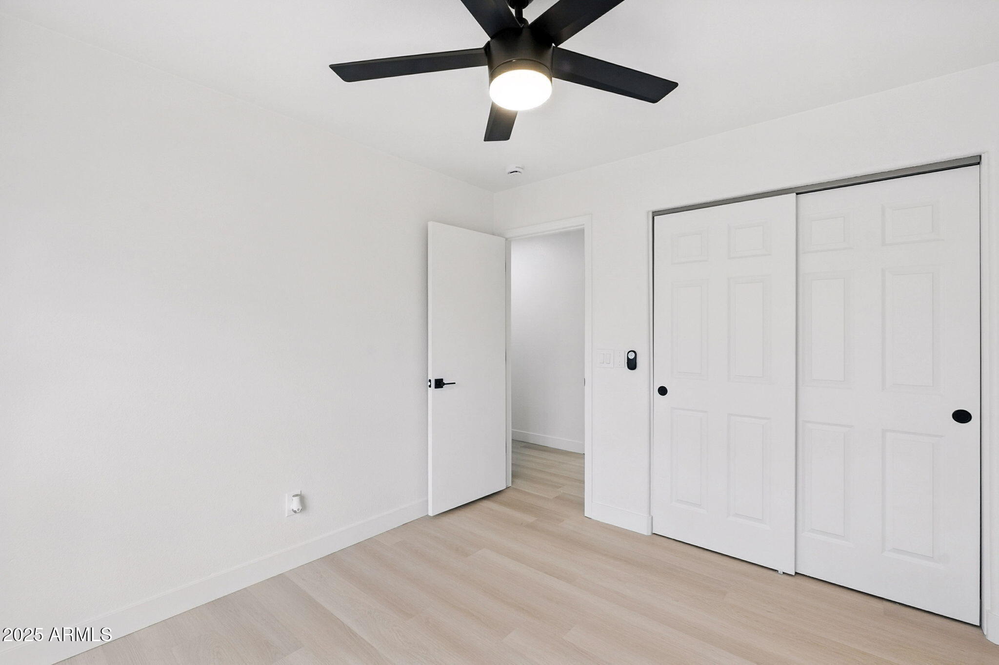 3050 E PONTIAC Drive, 3050