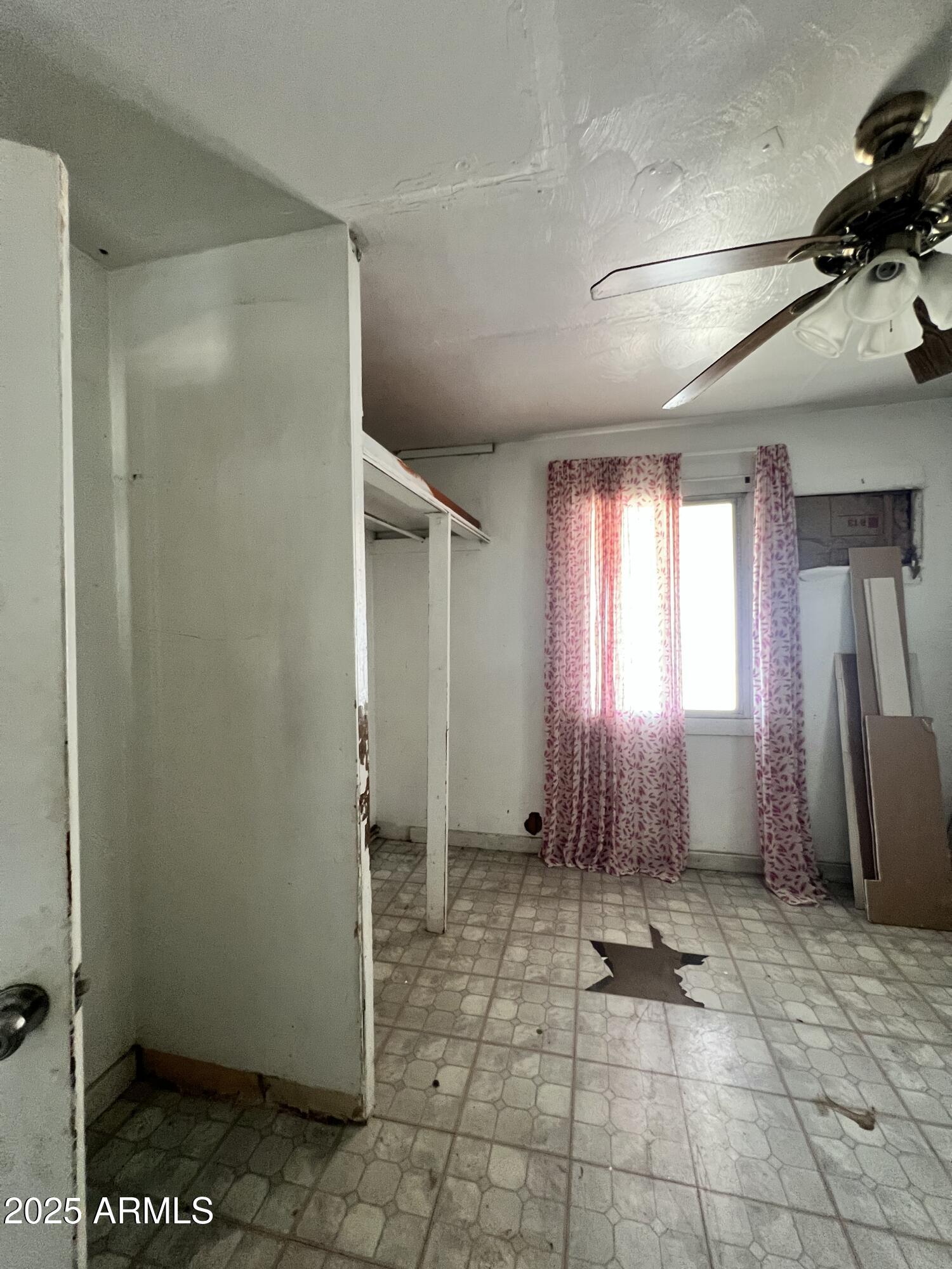 3417 W Hadley Street