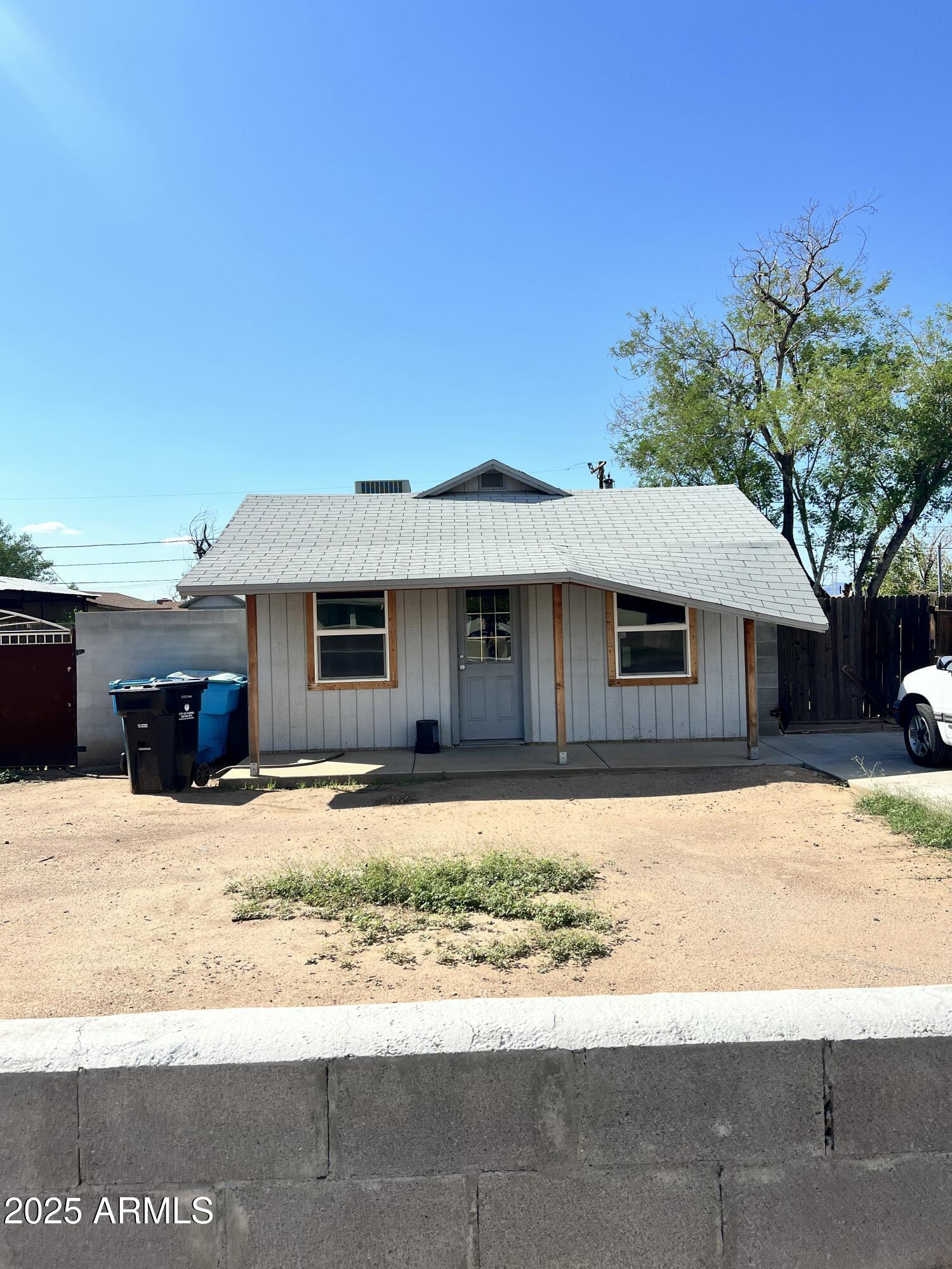 3417 W Hadley Street