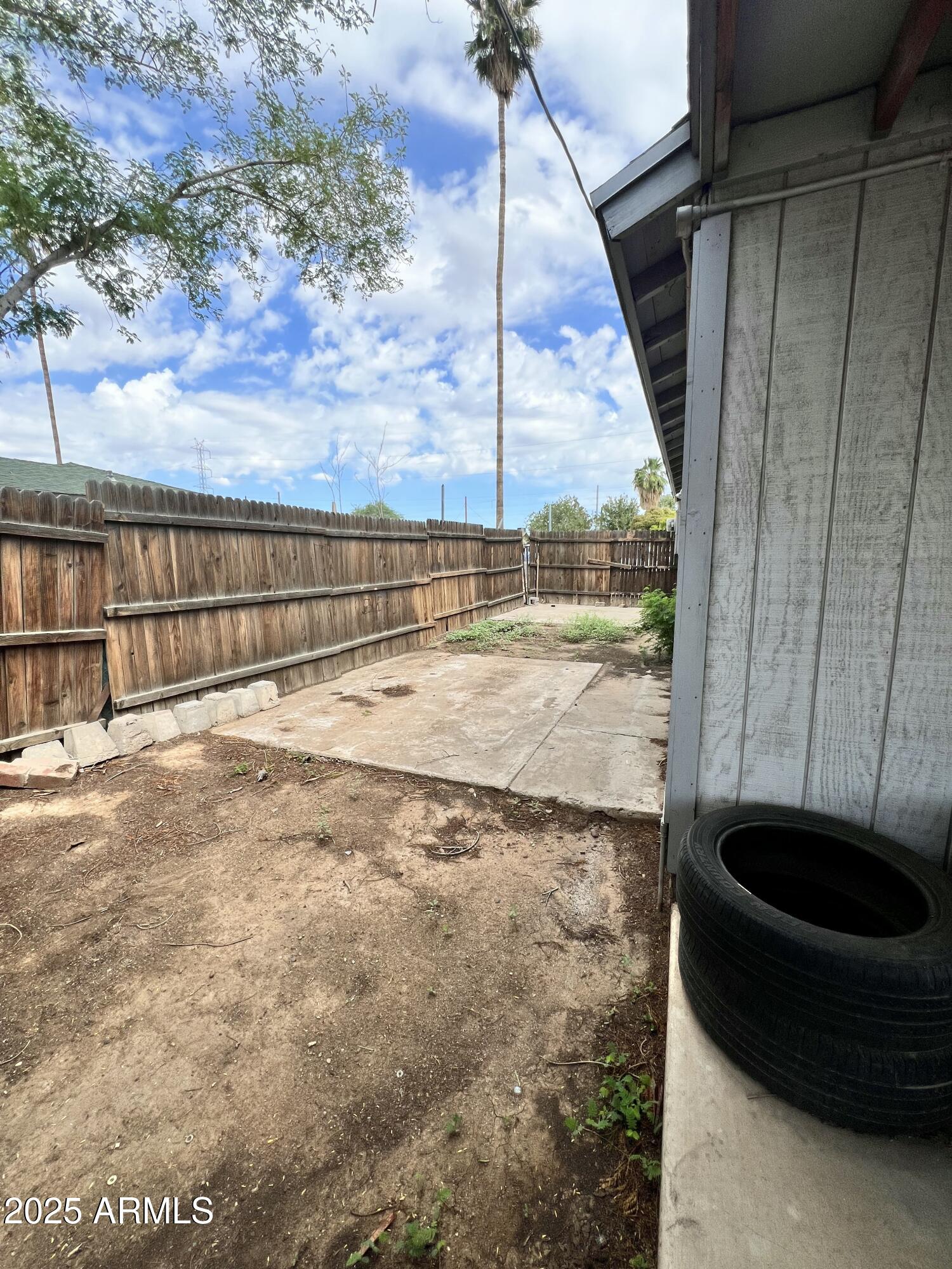 3417 W Hadley Street