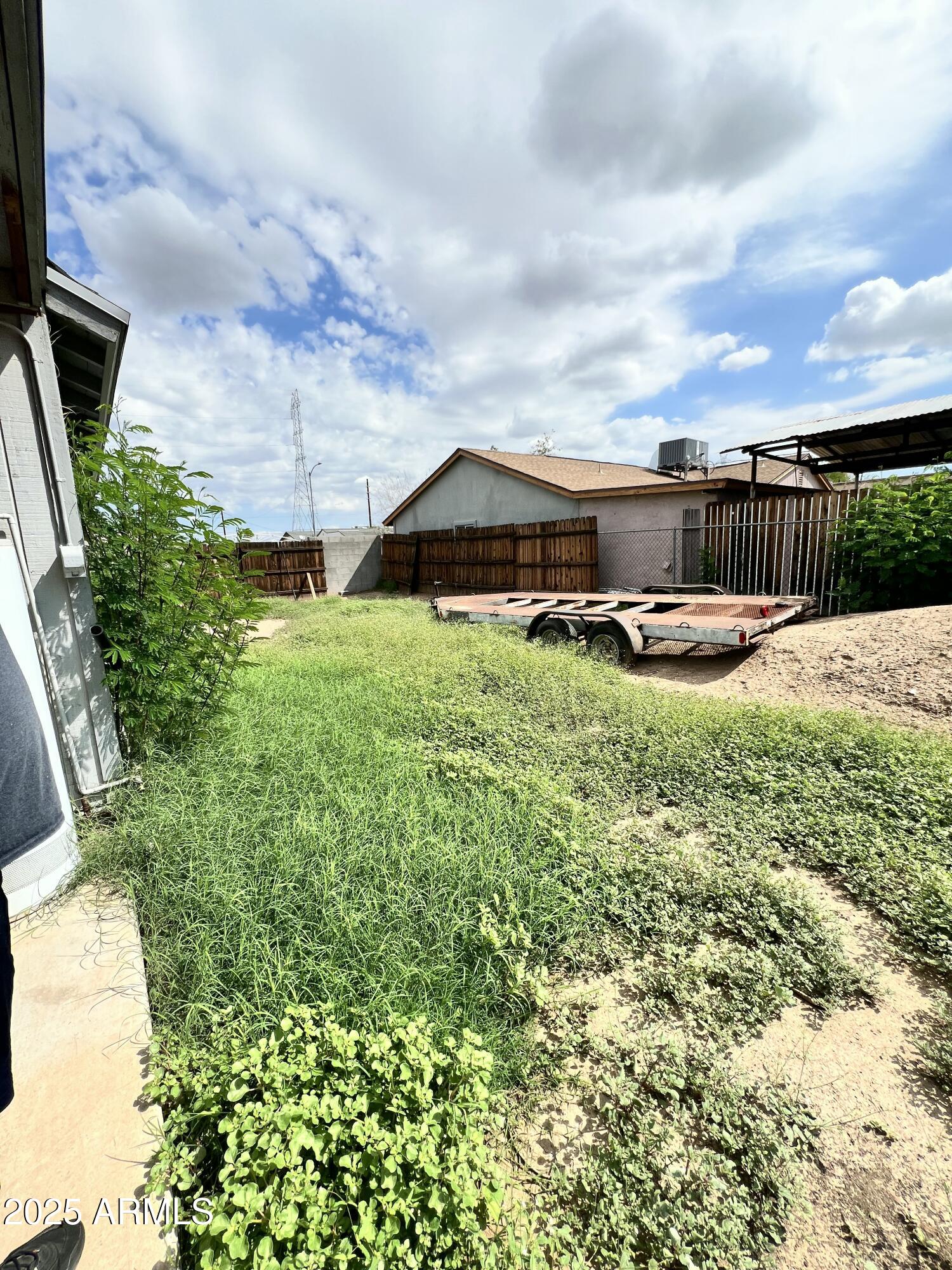 3417 W Hadley Street