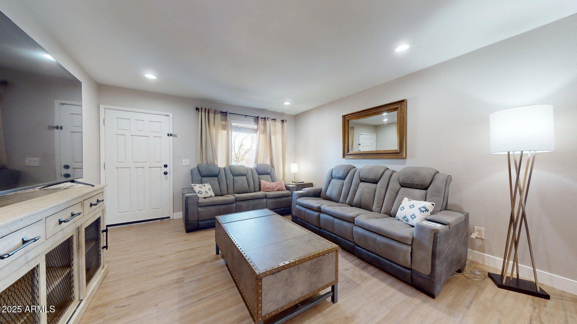 1408 W EL MONTE Place, Chandler