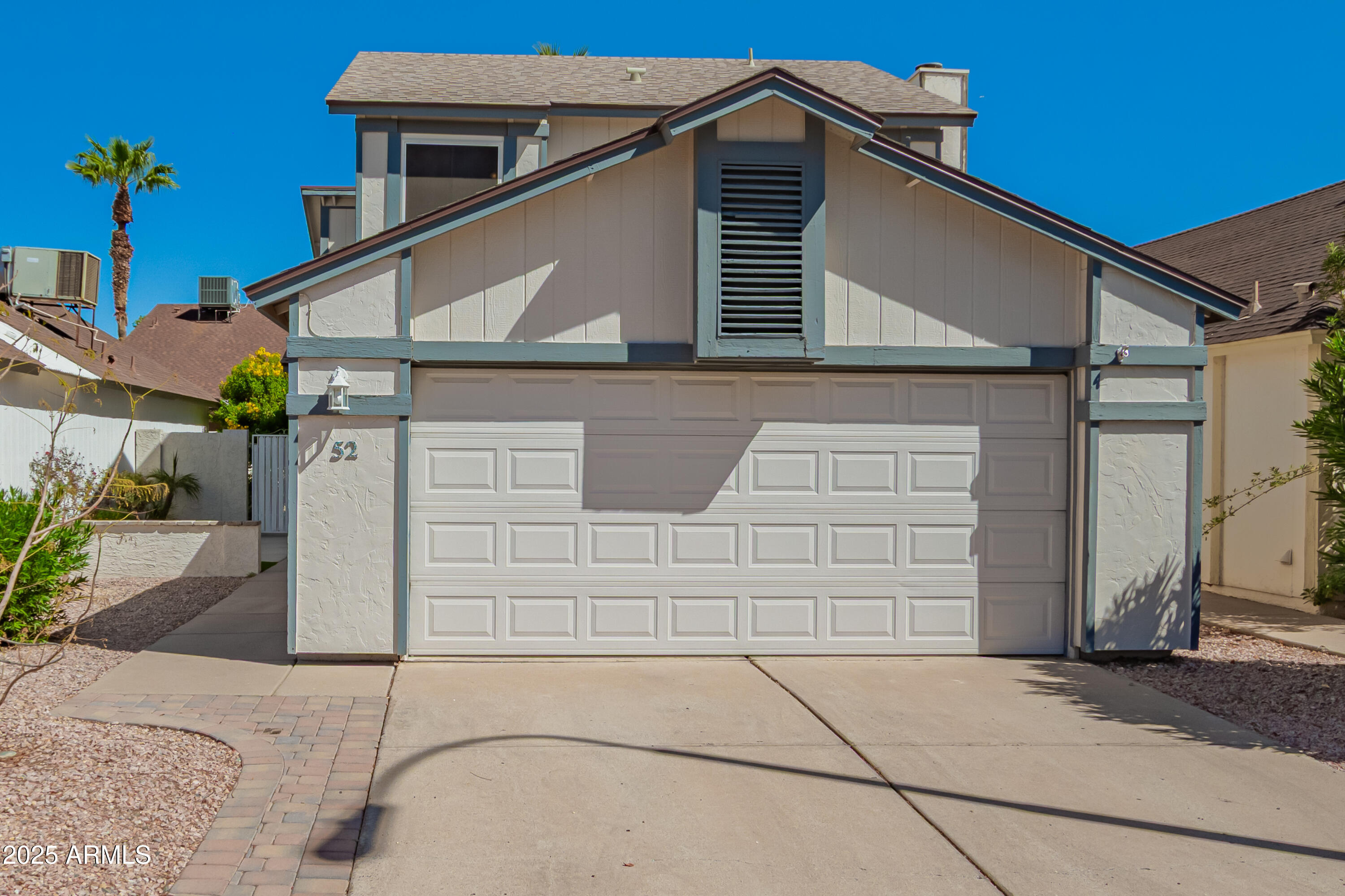 1915 S 39TH Street, 52