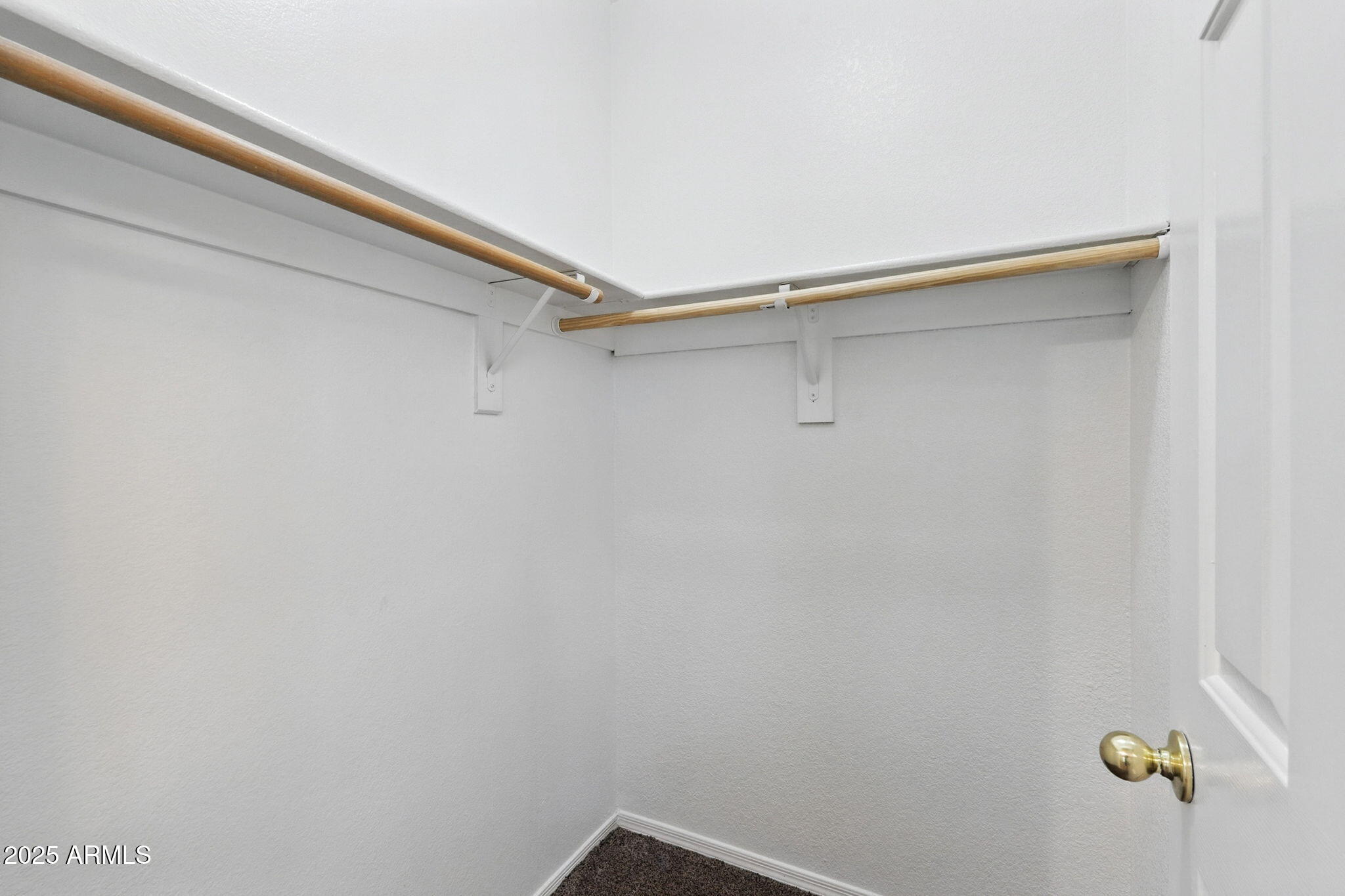 500 N ROOSEVELT Avenue, 87