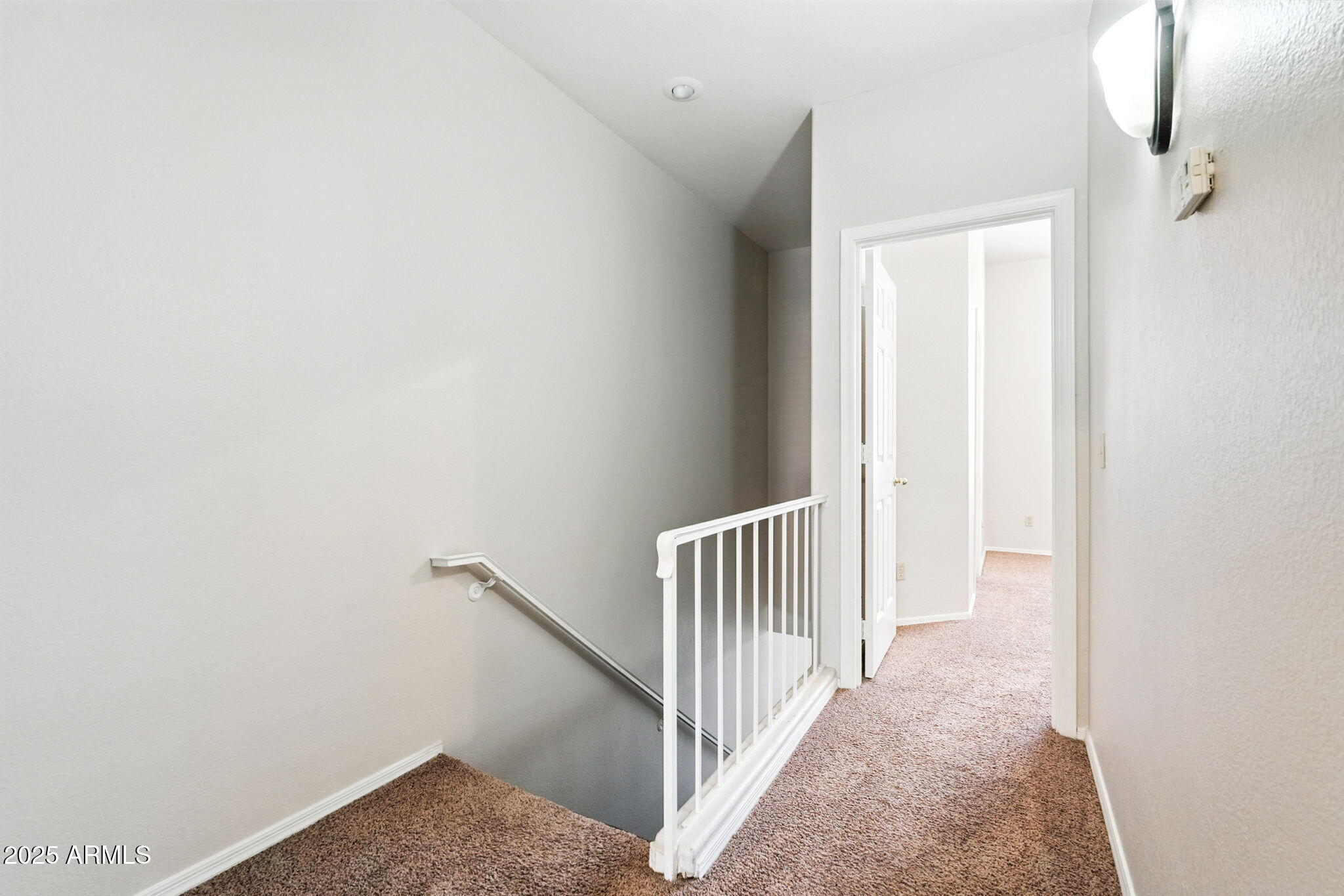 500 N ROOSEVELT Avenue, 87