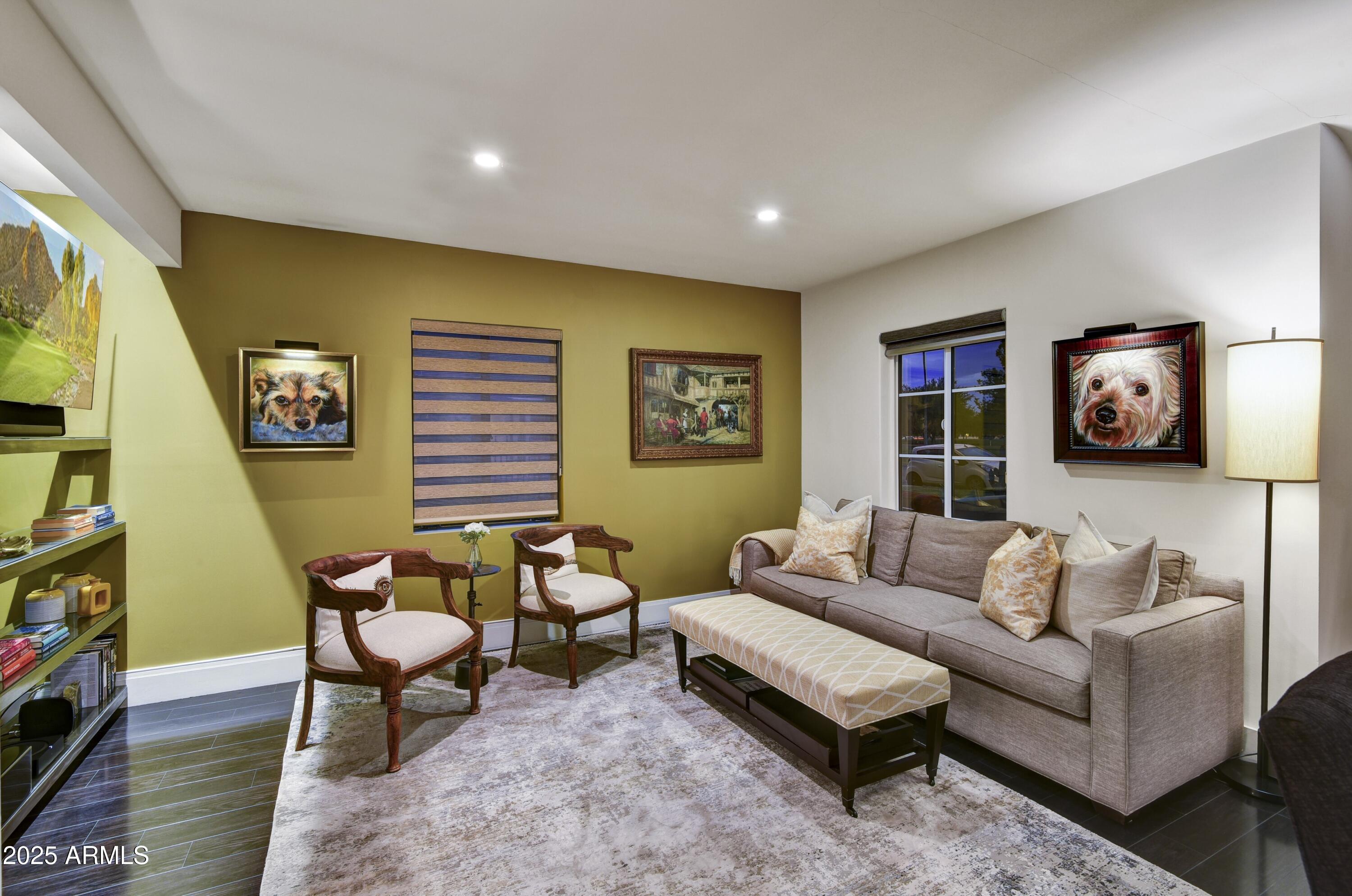 1309 W HOLLY Street, Phoenix