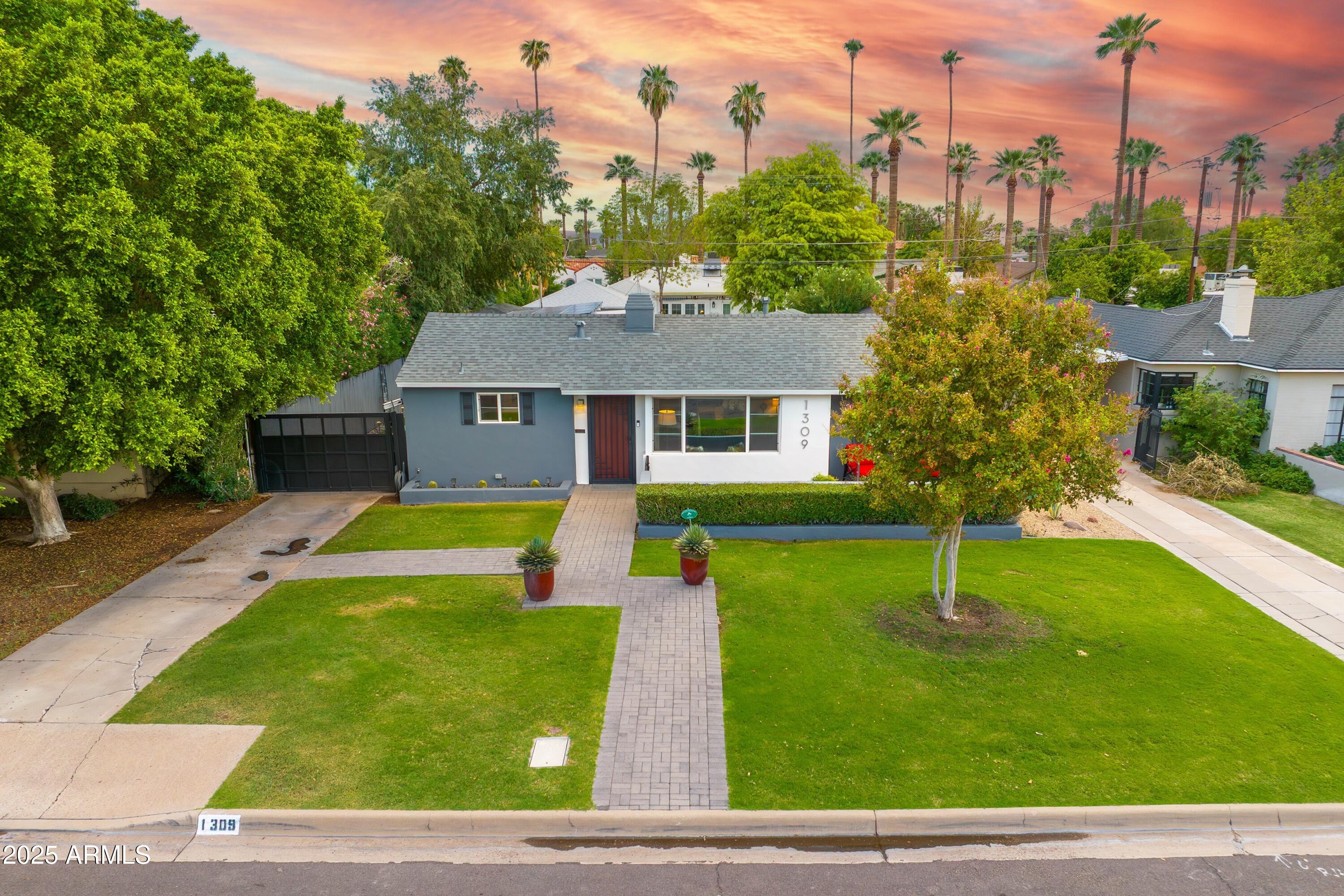 1309 W HOLLY Street, Phoenix