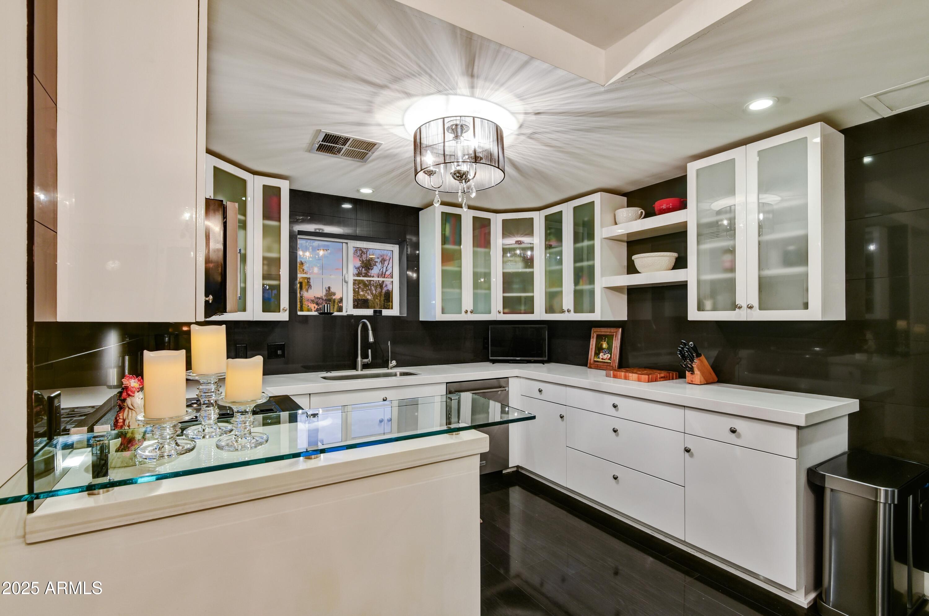 1309 W HOLLY Street, Phoenix