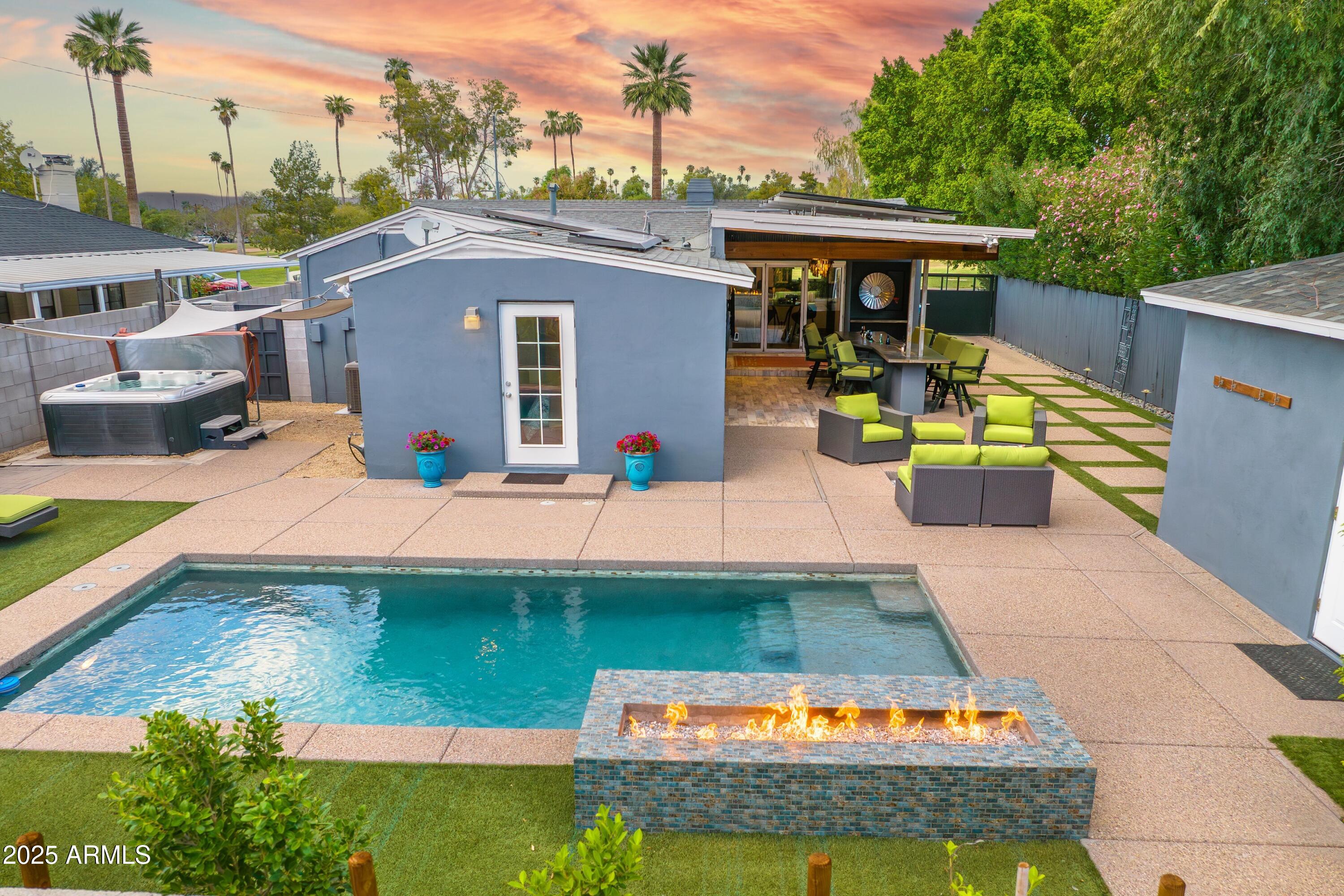 1309 W HOLLY Street, Phoenix