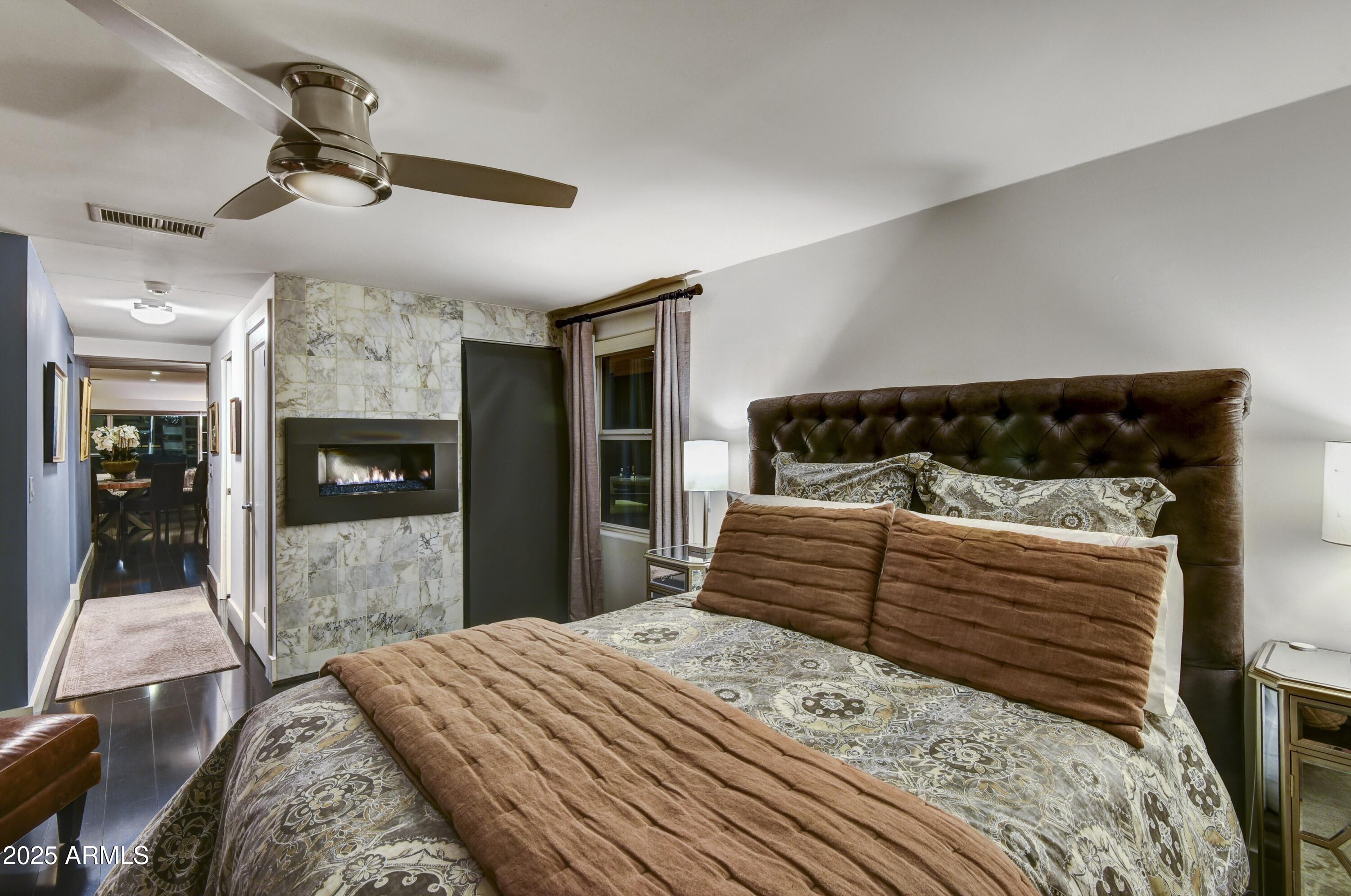 1309 W HOLLY Street, Phoenix