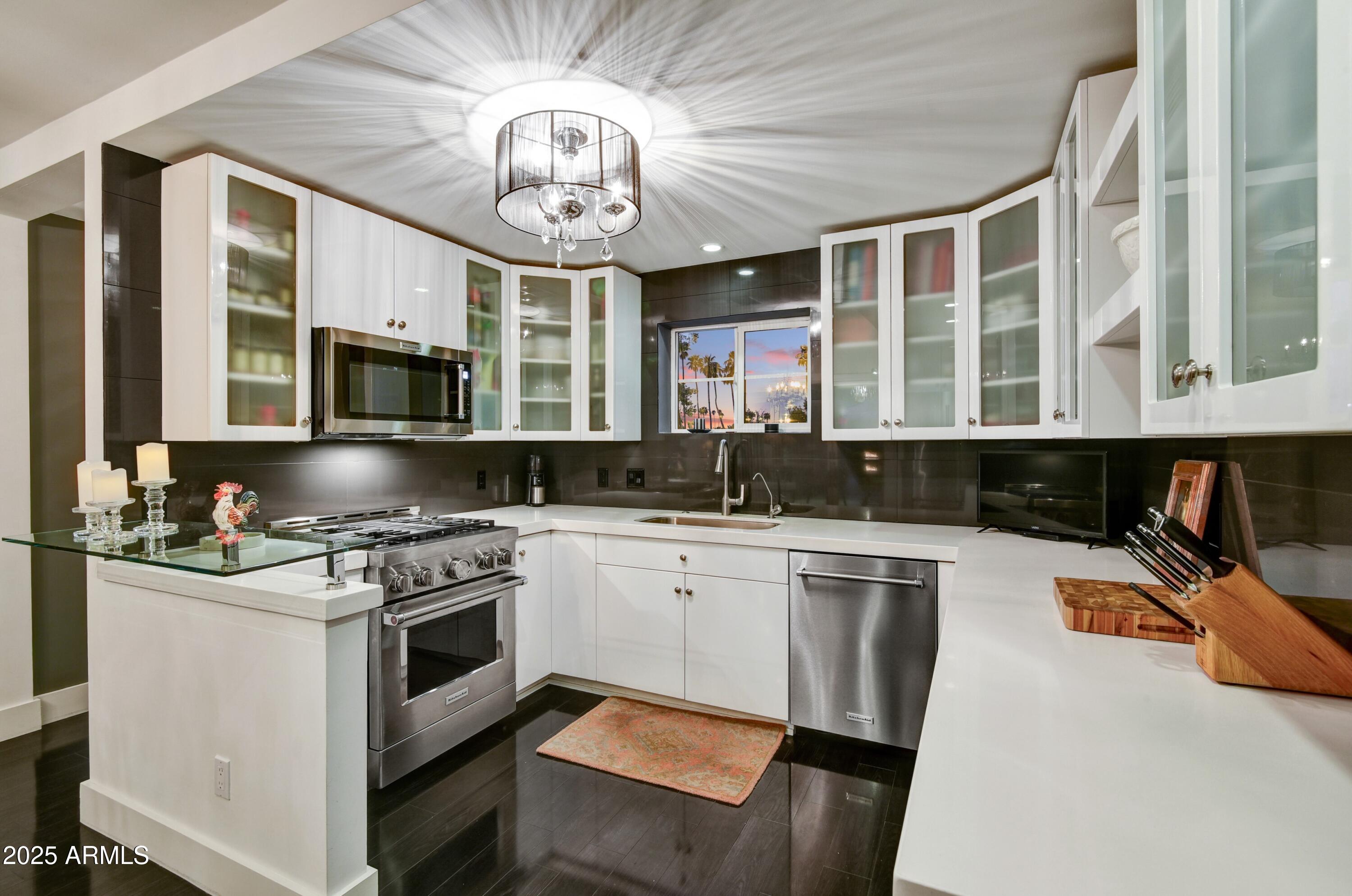 1309 W HOLLY Street, Phoenix