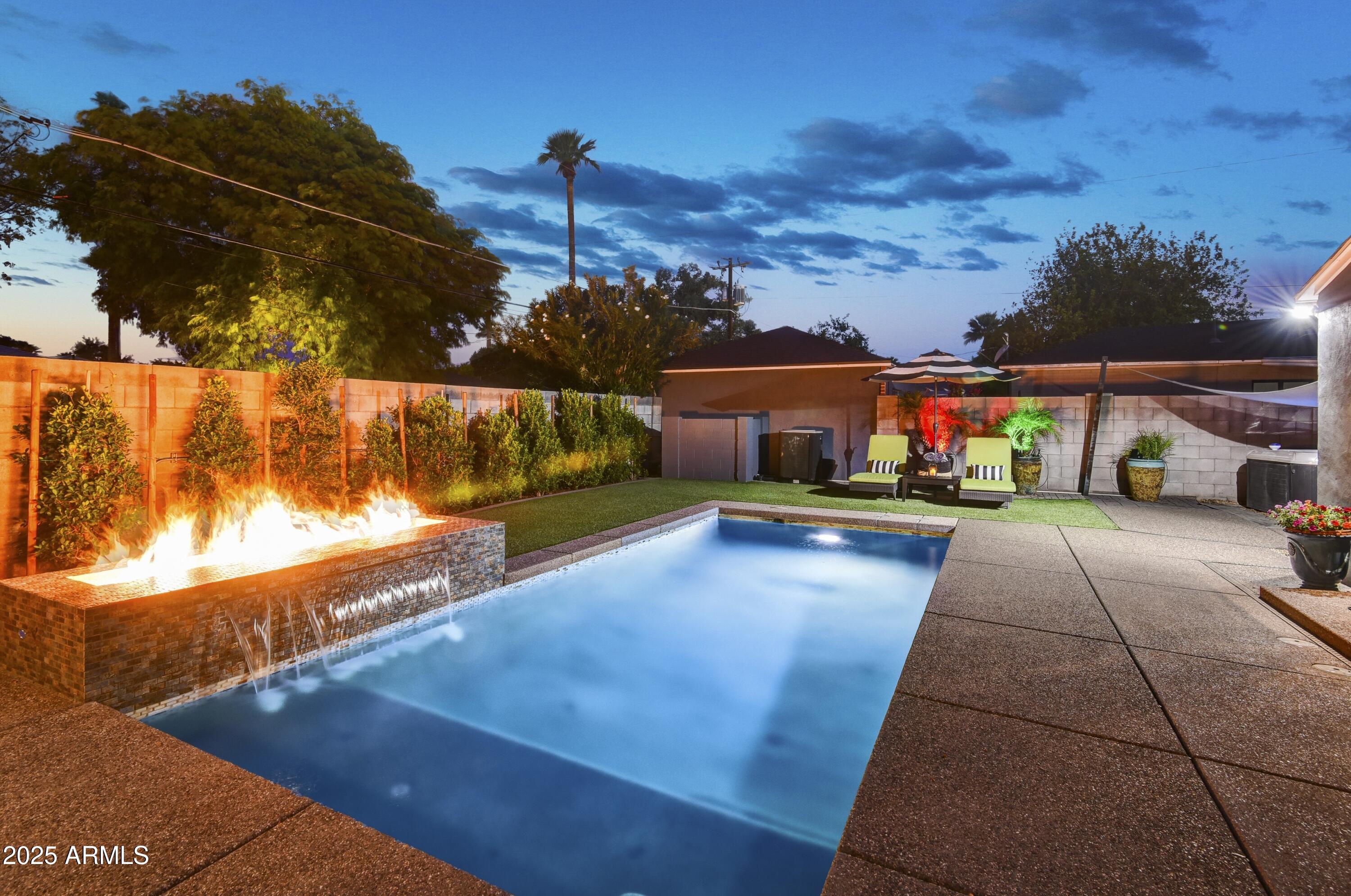 1309 W HOLLY Street, Phoenix