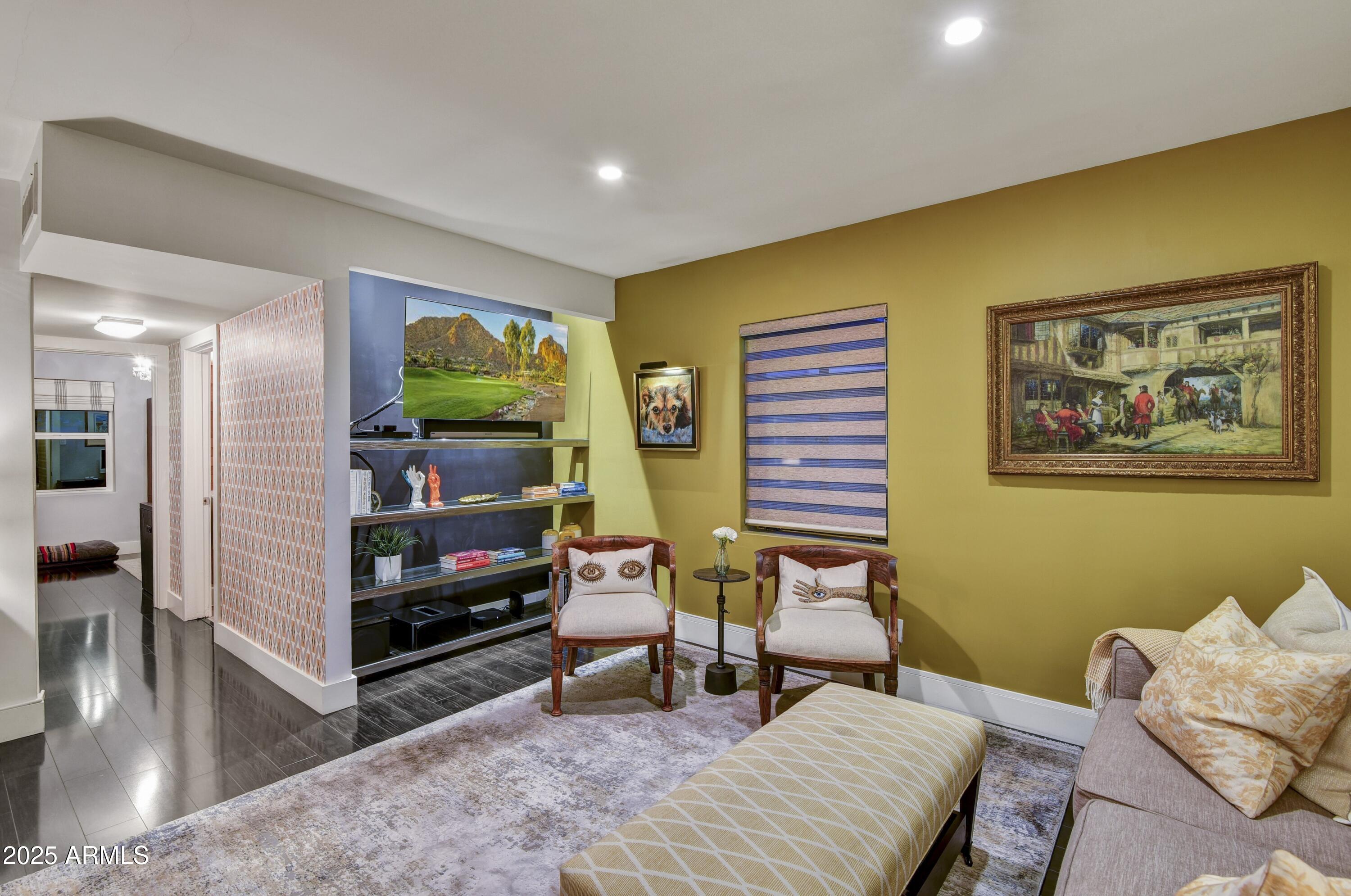 1309 W HOLLY Street, Phoenix