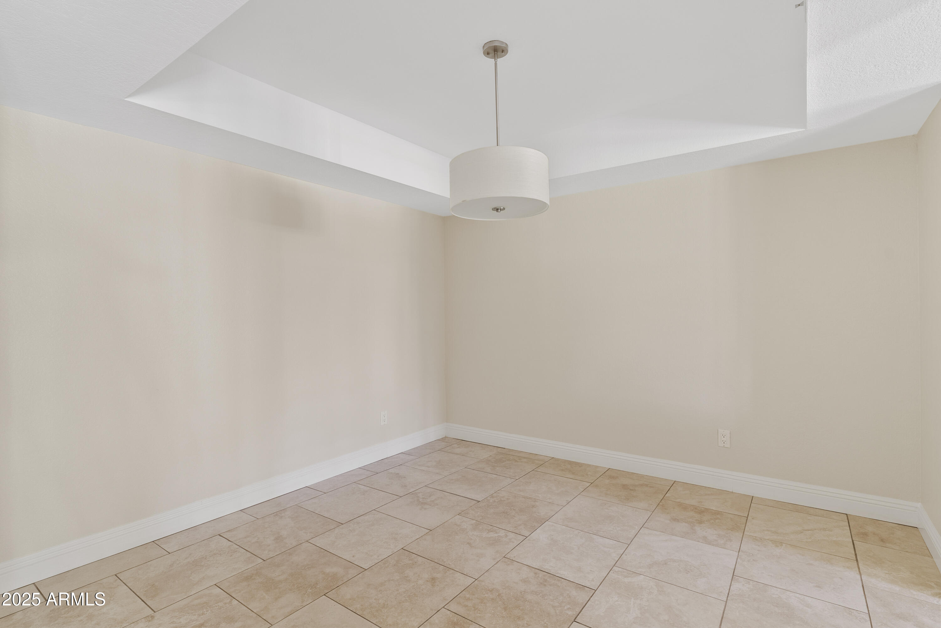 2232 W LINDNER Avenue, 15