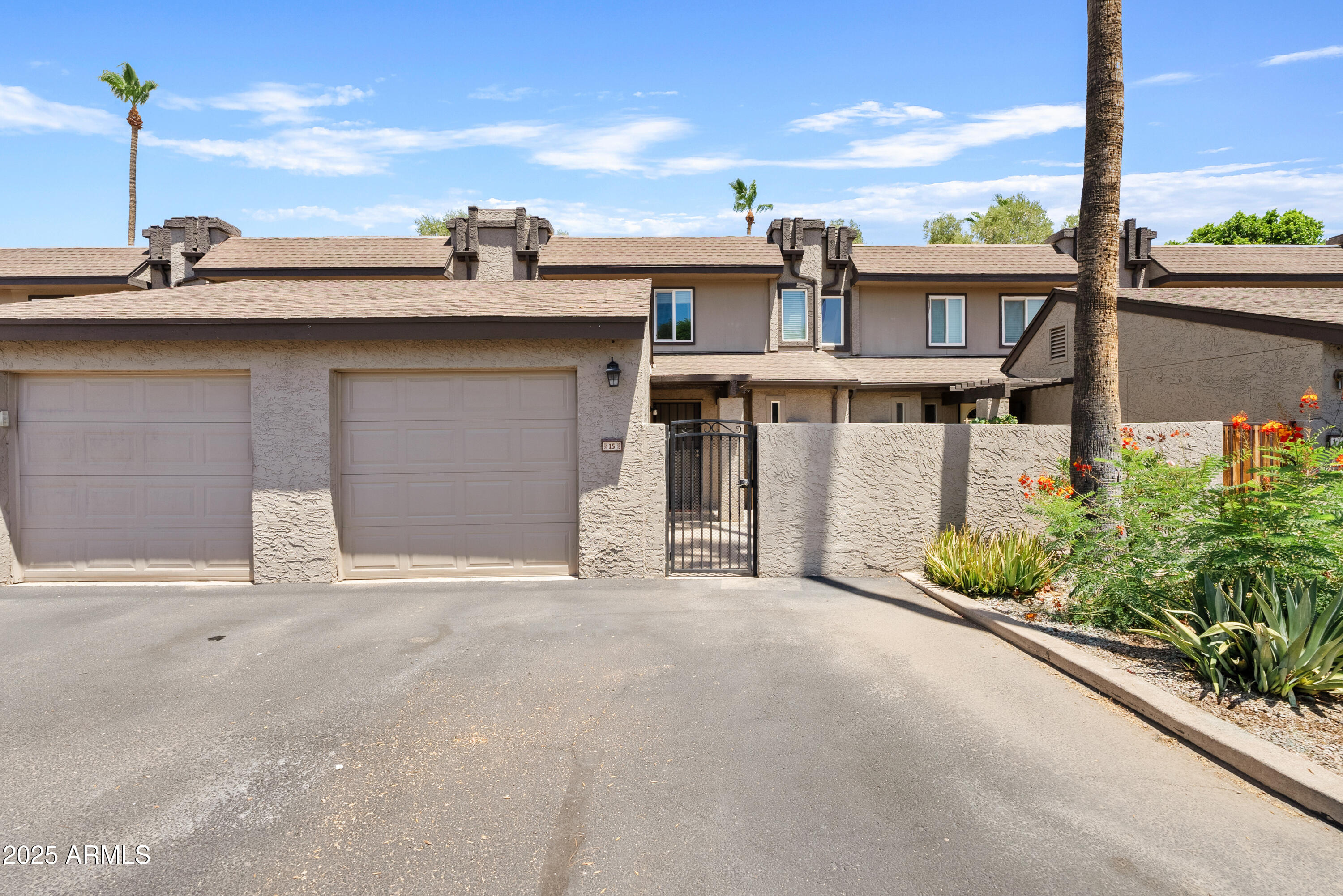 2232 W LINDNER Avenue, 15