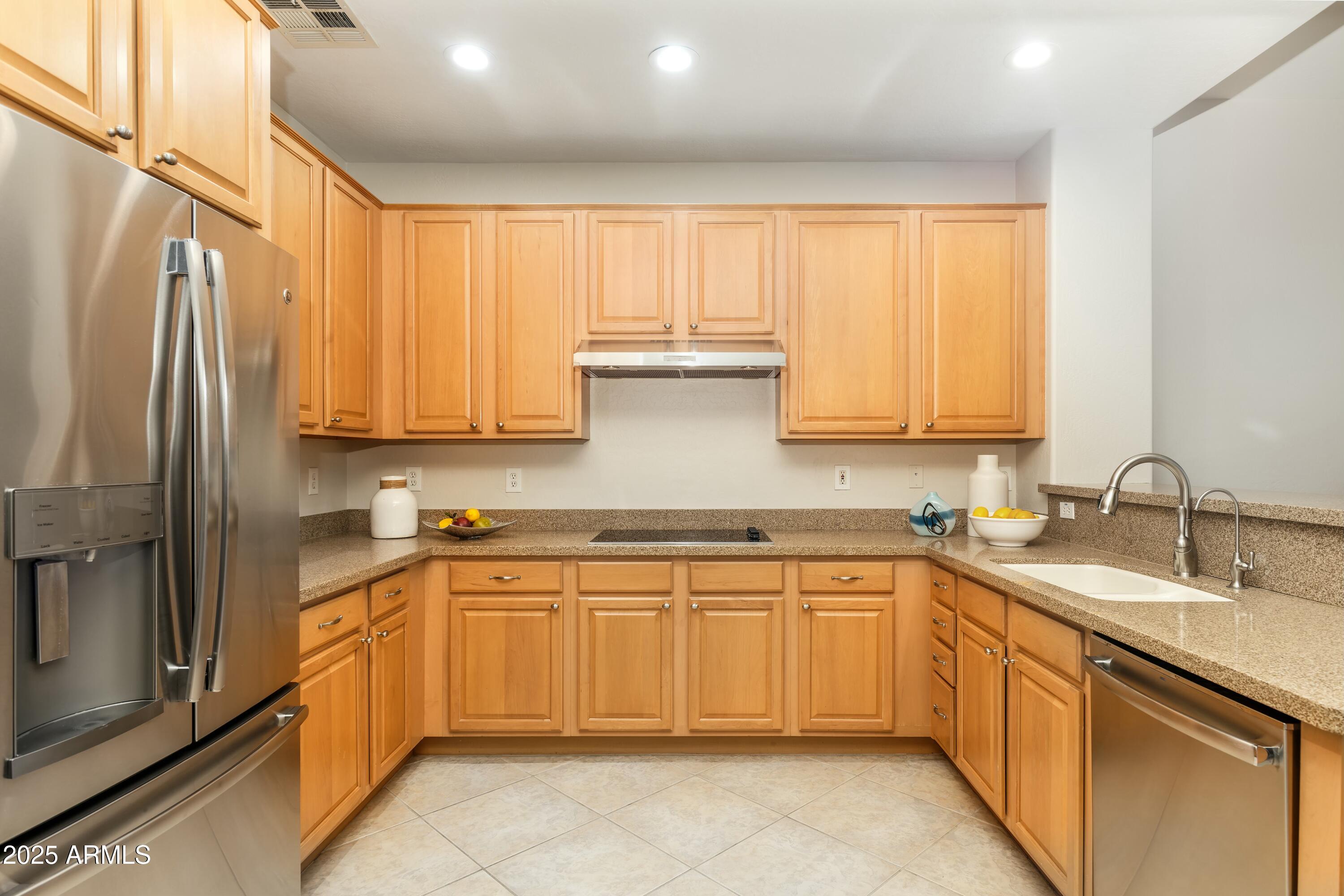 20802 N GRAYHAWK Drive, 1151