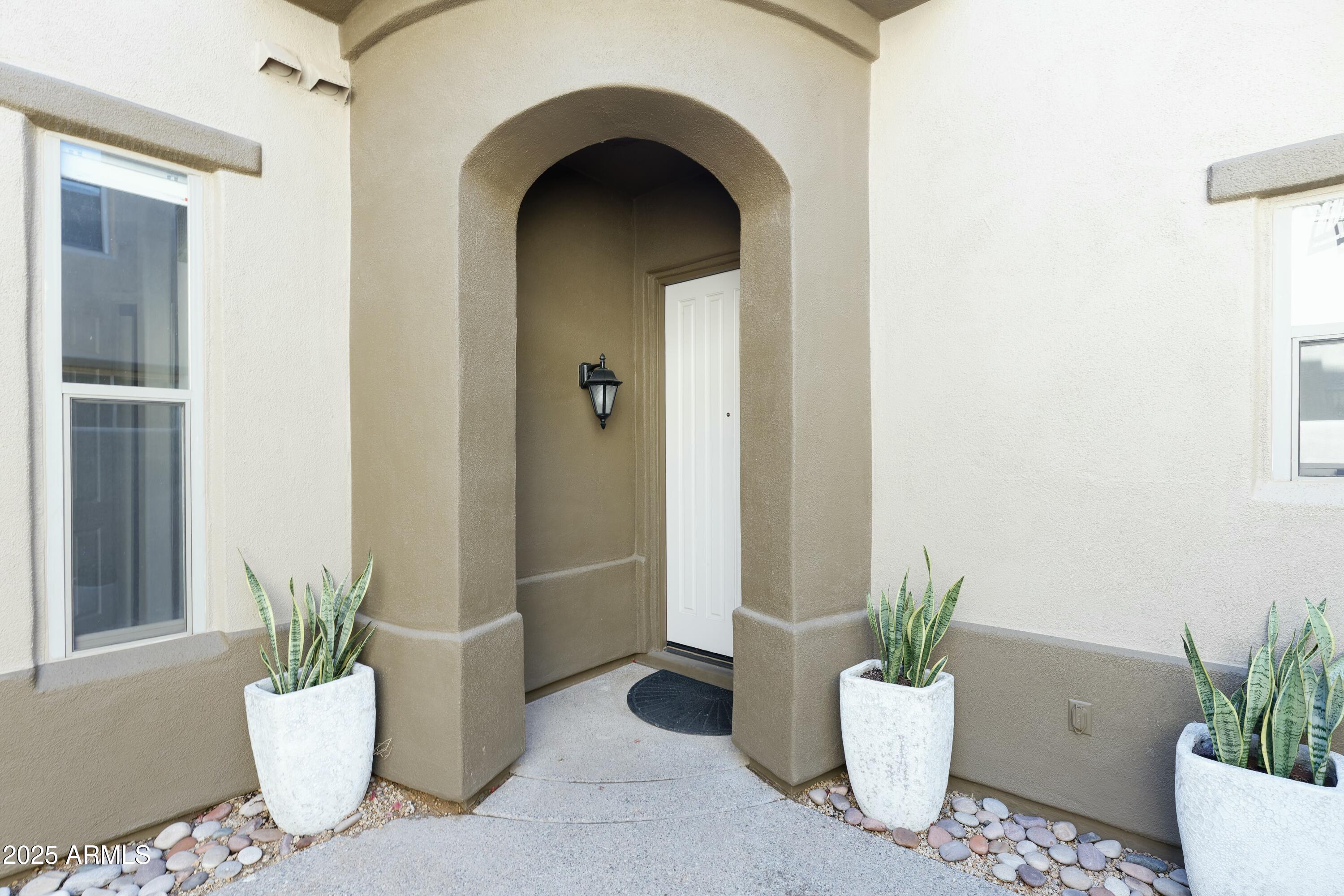 20802 N GRAYHAWK Drive, 1151