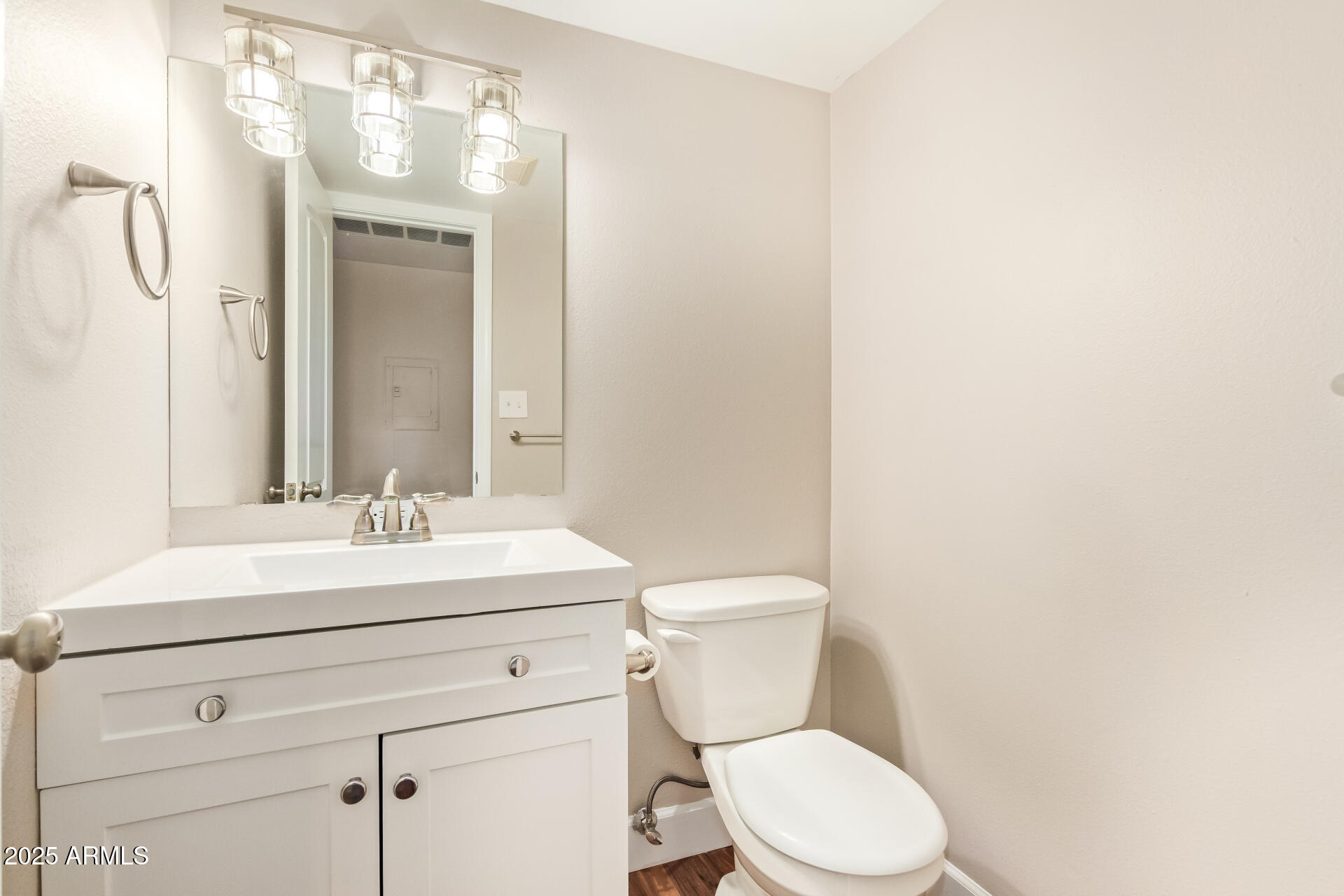 4848 N WOODMERE FAIRWAY, 5