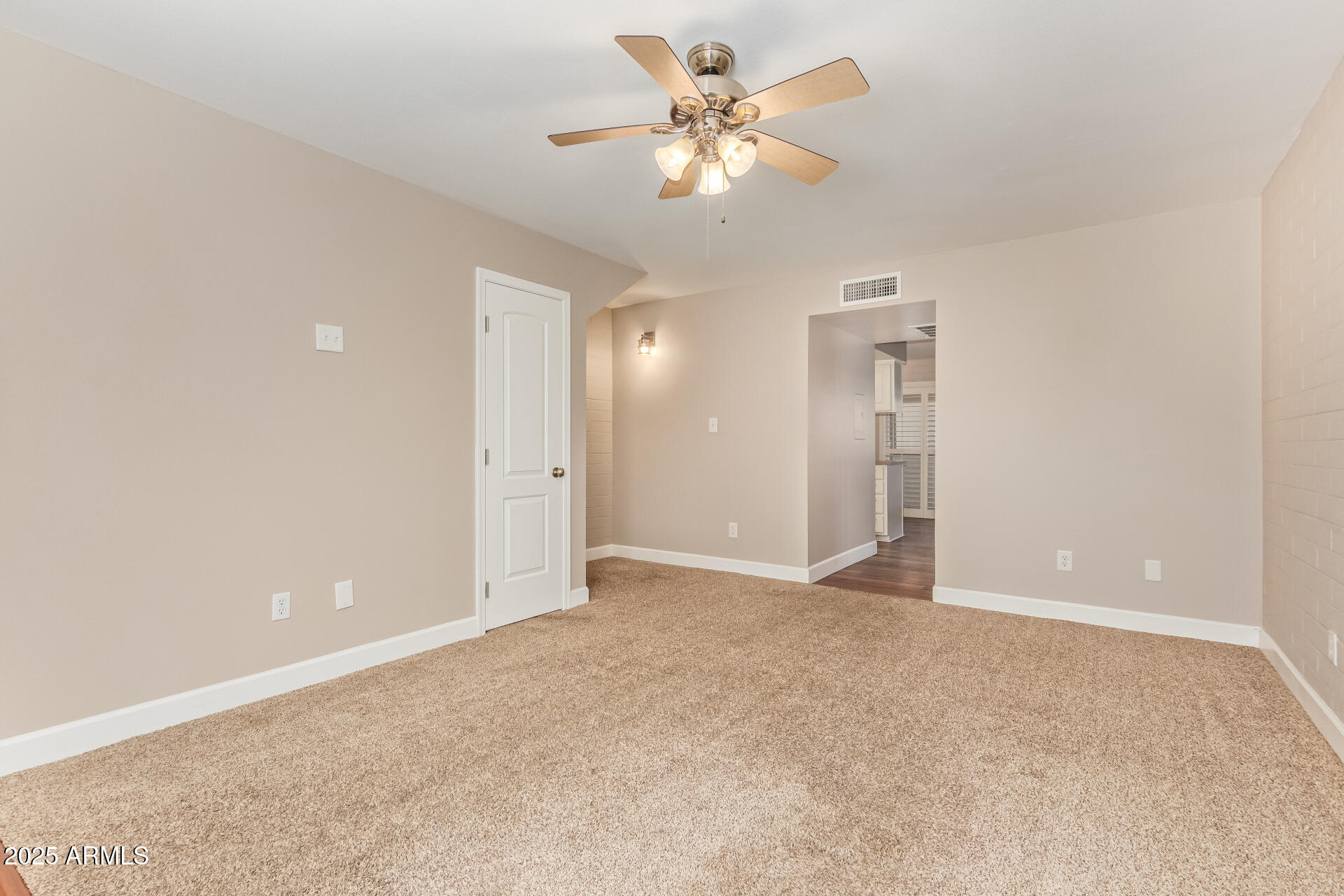 4848 N WOODMERE FAIRWAY, 5