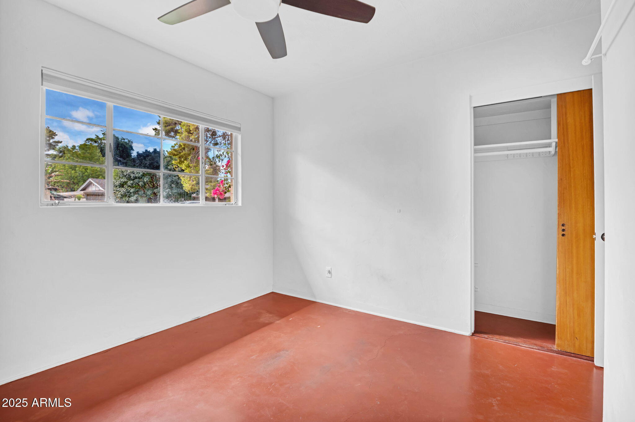 812 W MCLELLAN Boulevard