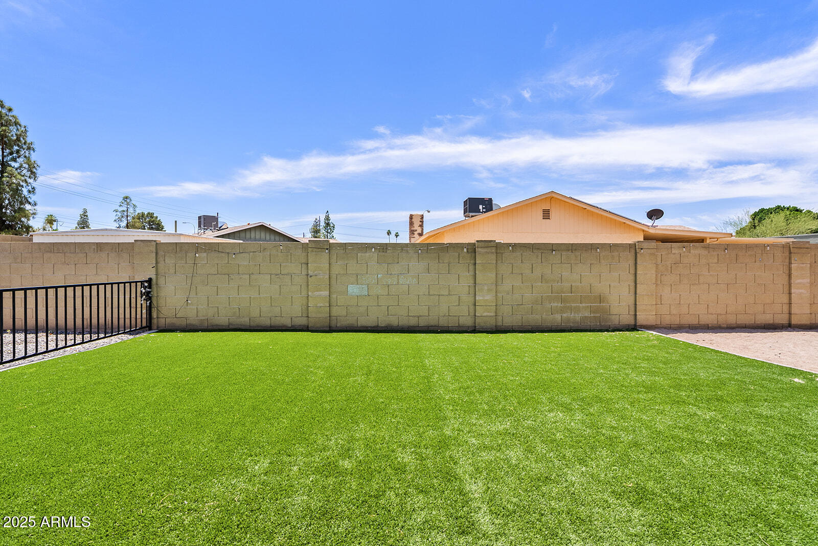 803 E CARMEN Street