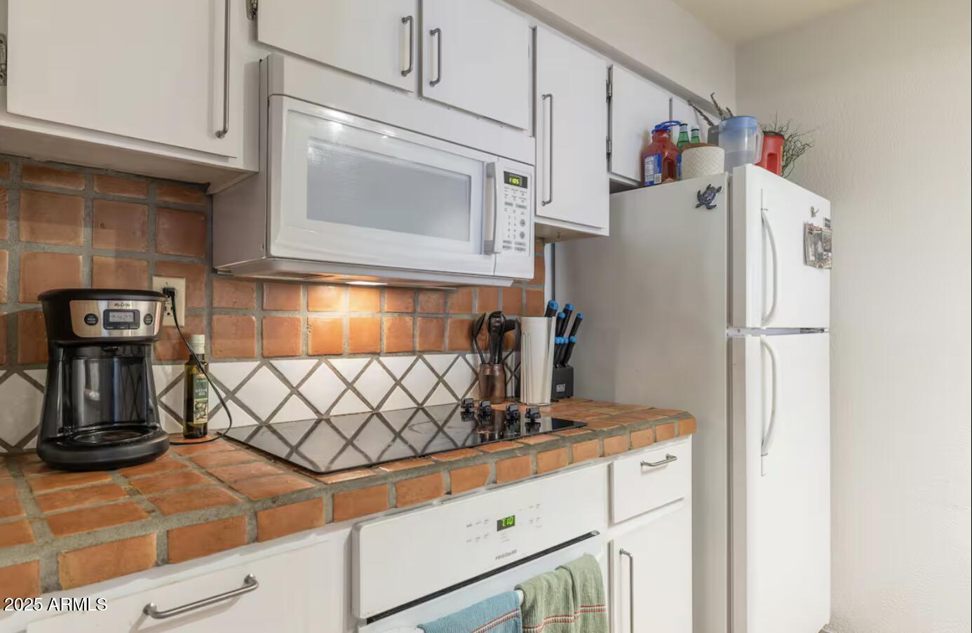 7625 E CAMELBACK Road, B151