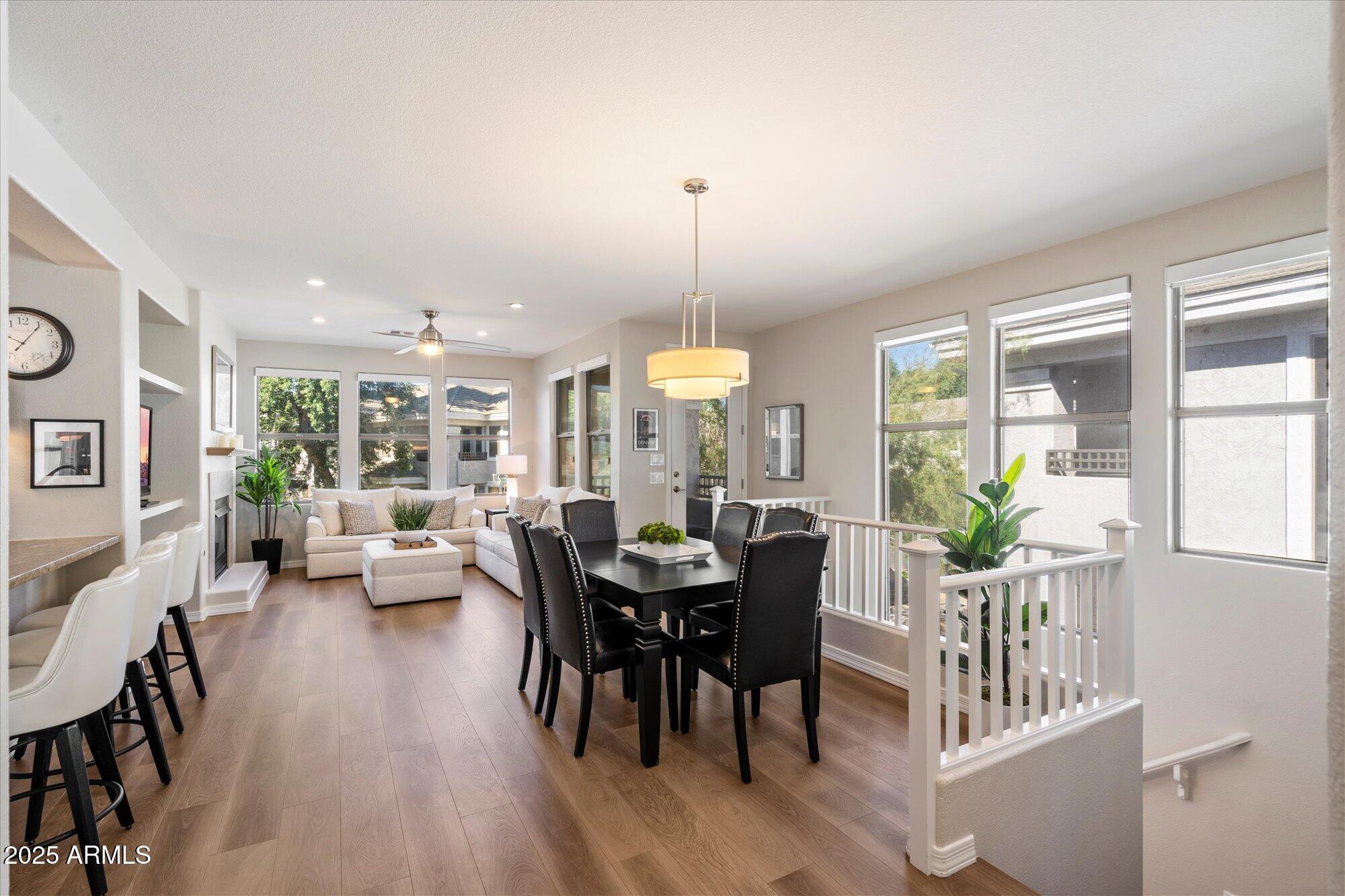 15221 N Clubgate Drive, 2082