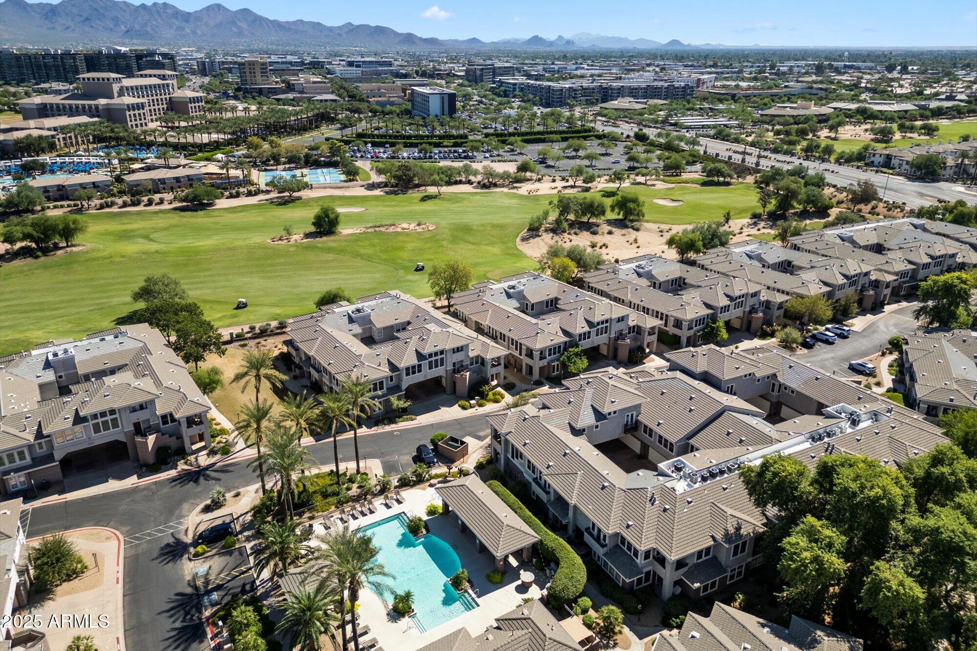 15221 N Clubgate Drive, 2082