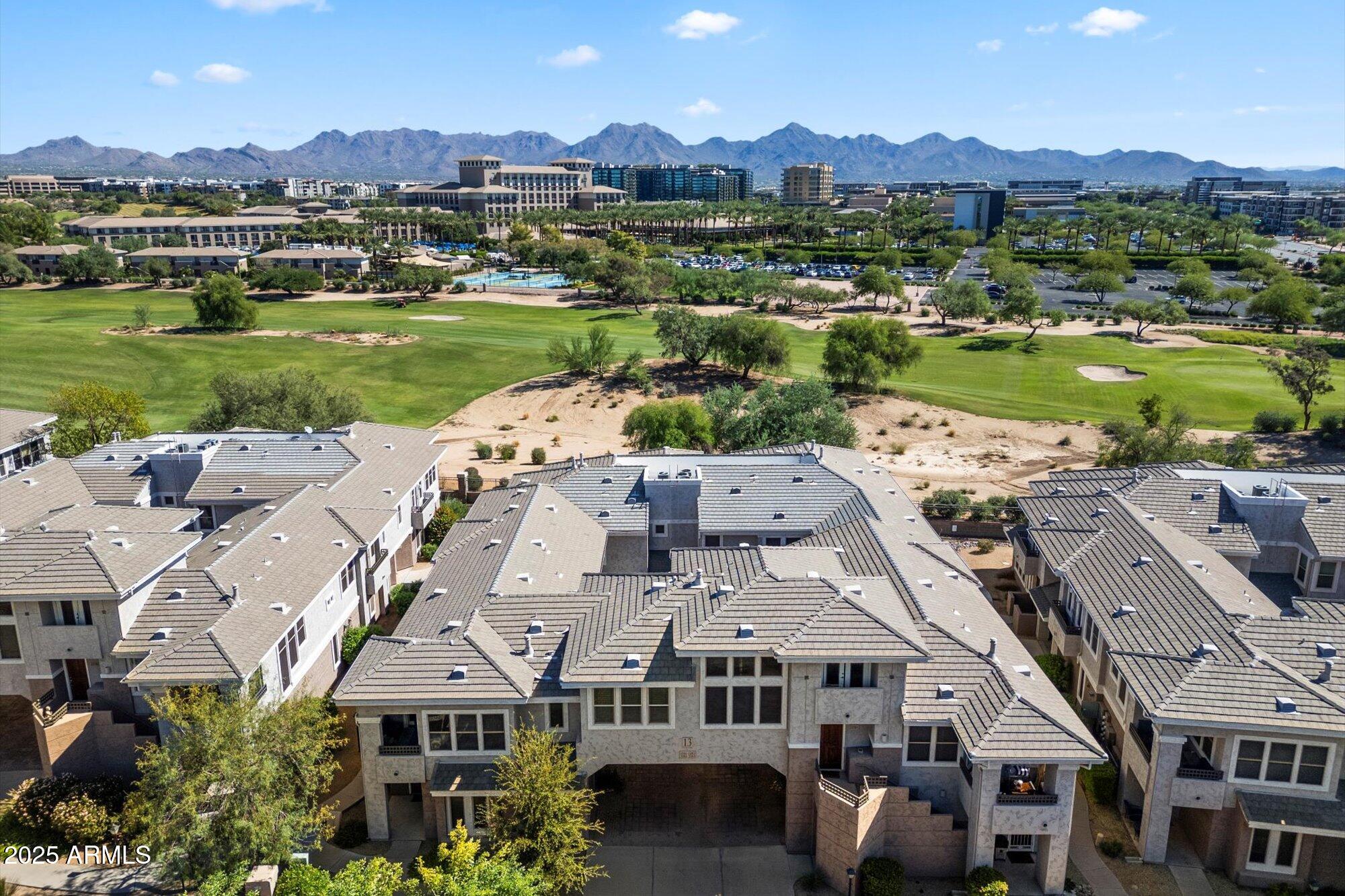 15221 N Clubgate Drive, 2082