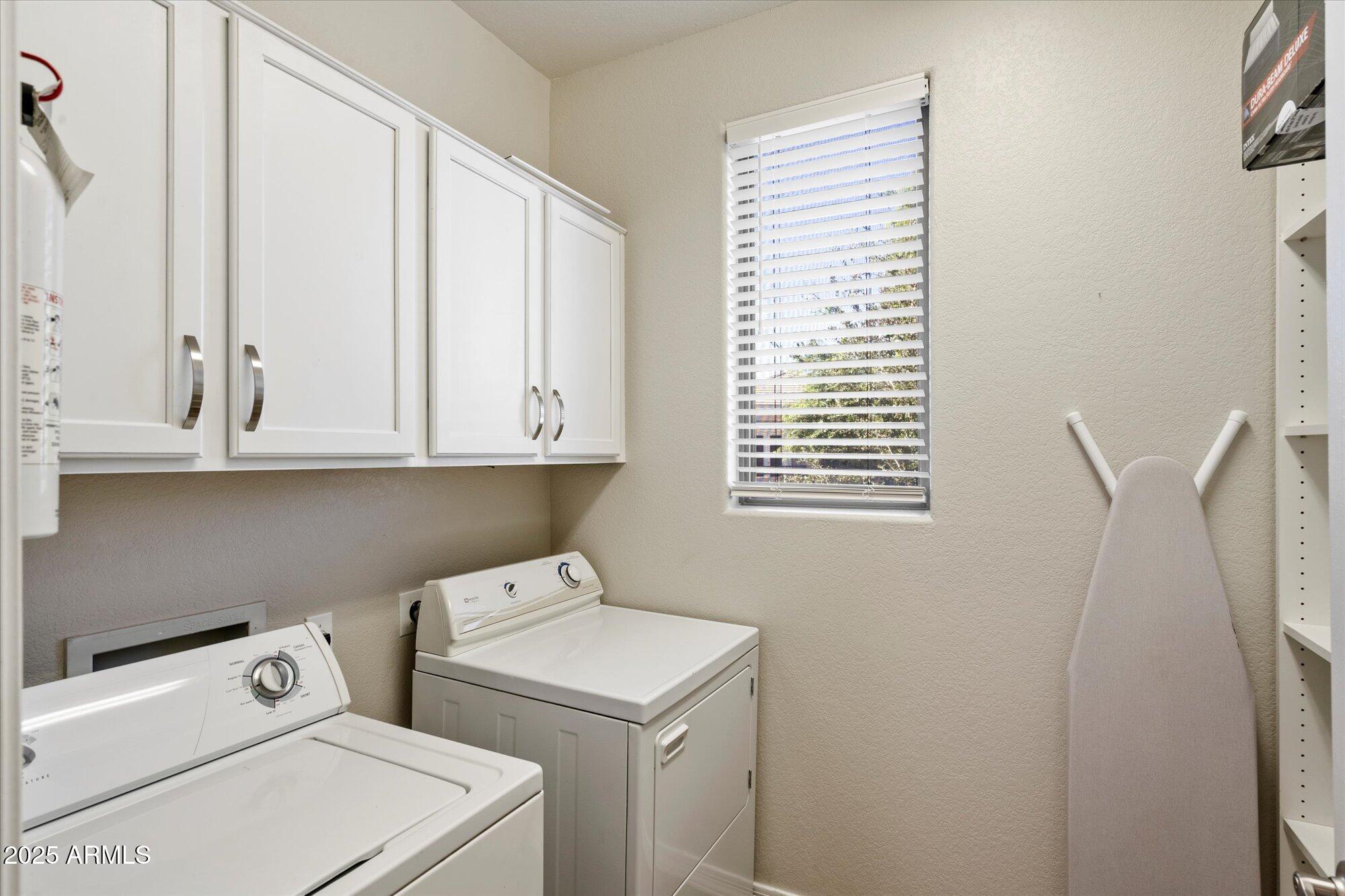 15221 N Clubgate Drive, 2082