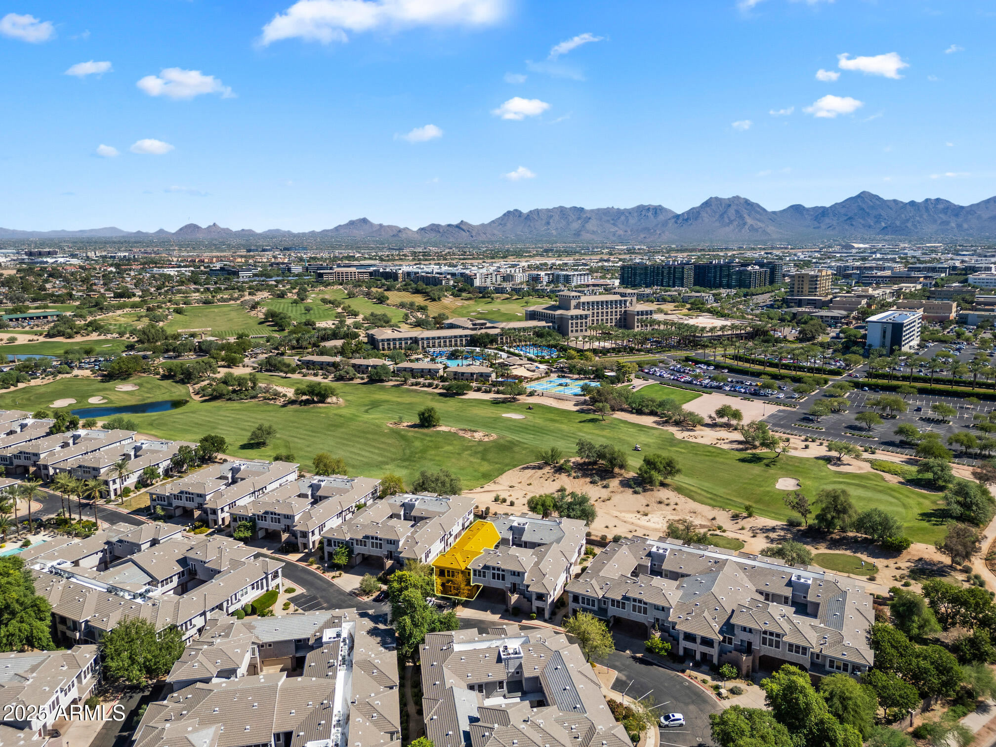 15221 N Clubgate Drive, 2082