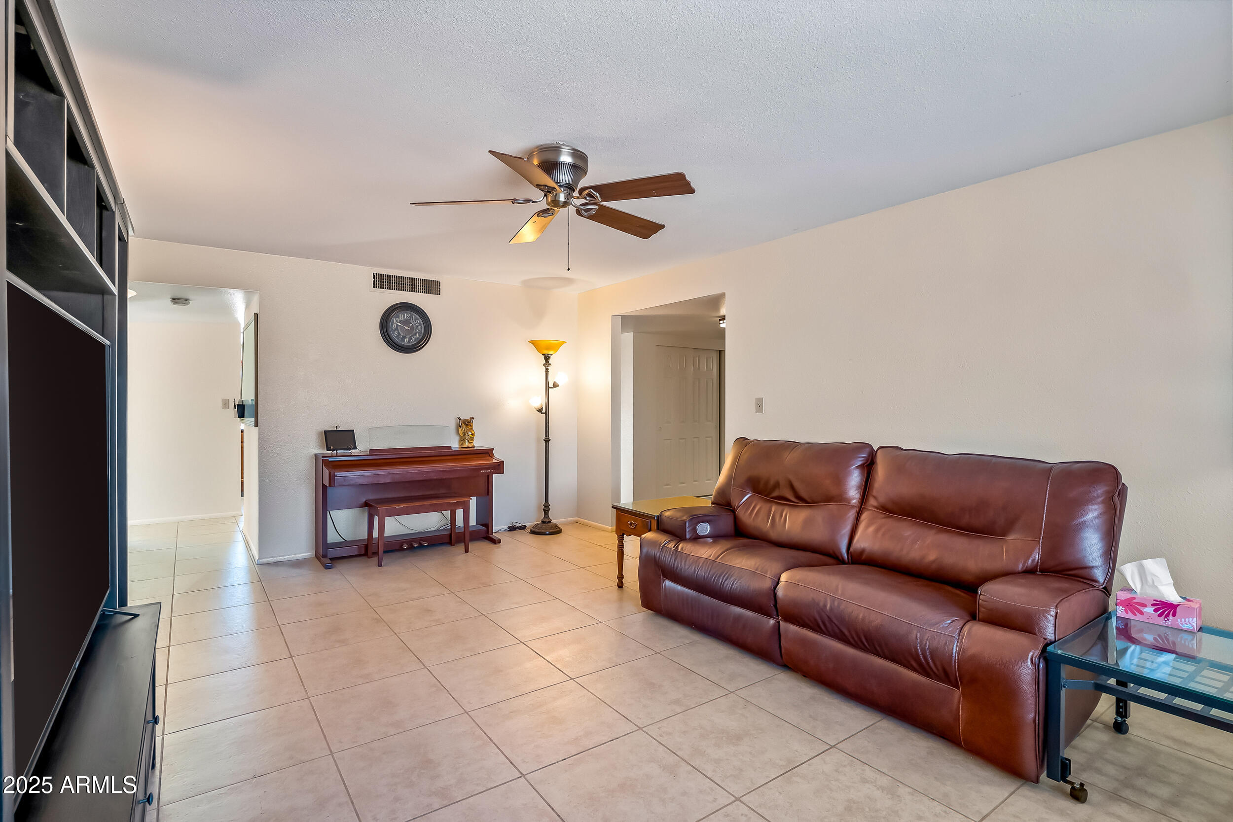 4554 W SUNNYSIDE Avenue