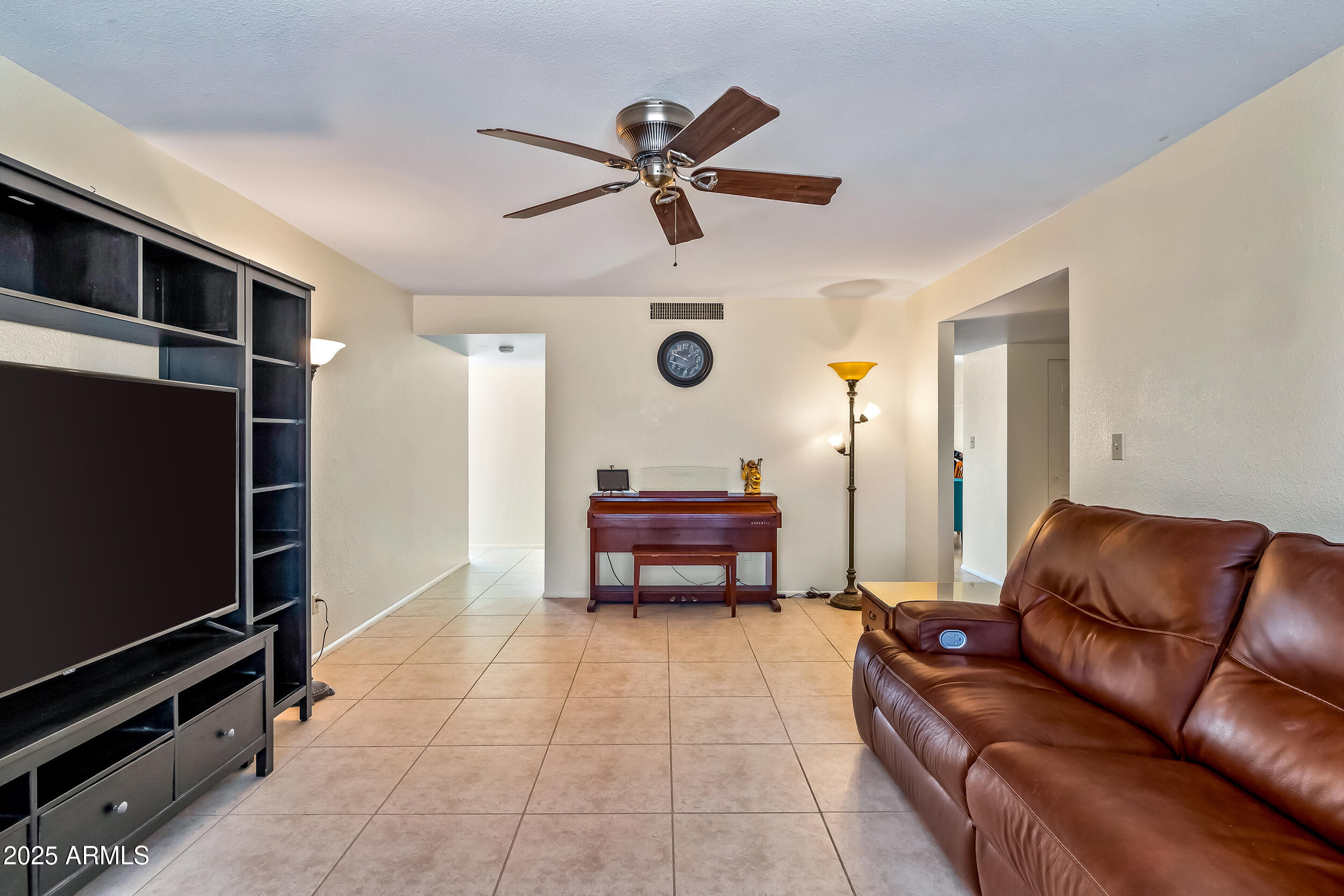 4554 W SUNNYSIDE Avenue